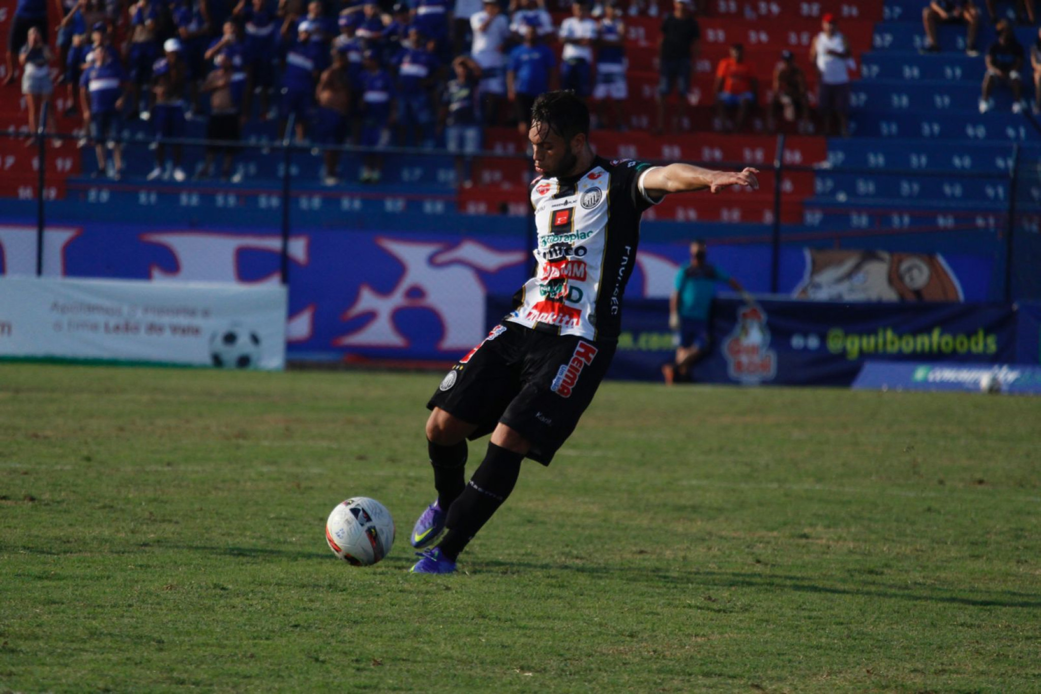 De olho na ponta da tabela, Operário e Londrina se enfrentam em jogo com transmissão pela TV Assembleia