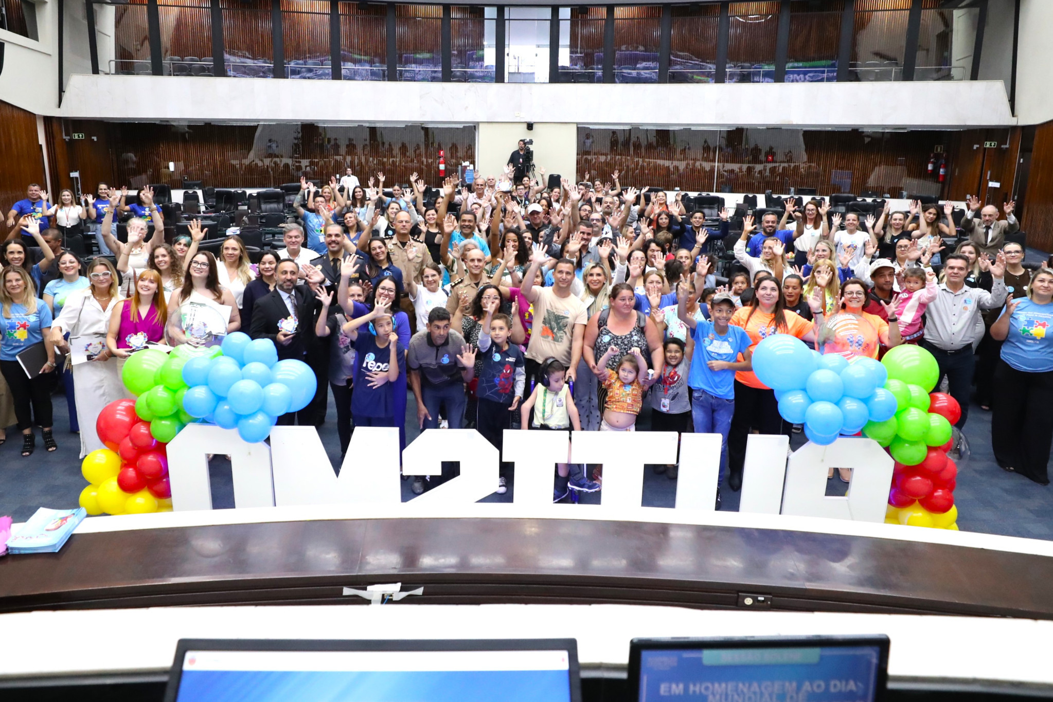 Sessão Solene na Assembleia marca o Dia Mundial de Conscientização do Autismo com foco em inclusão
