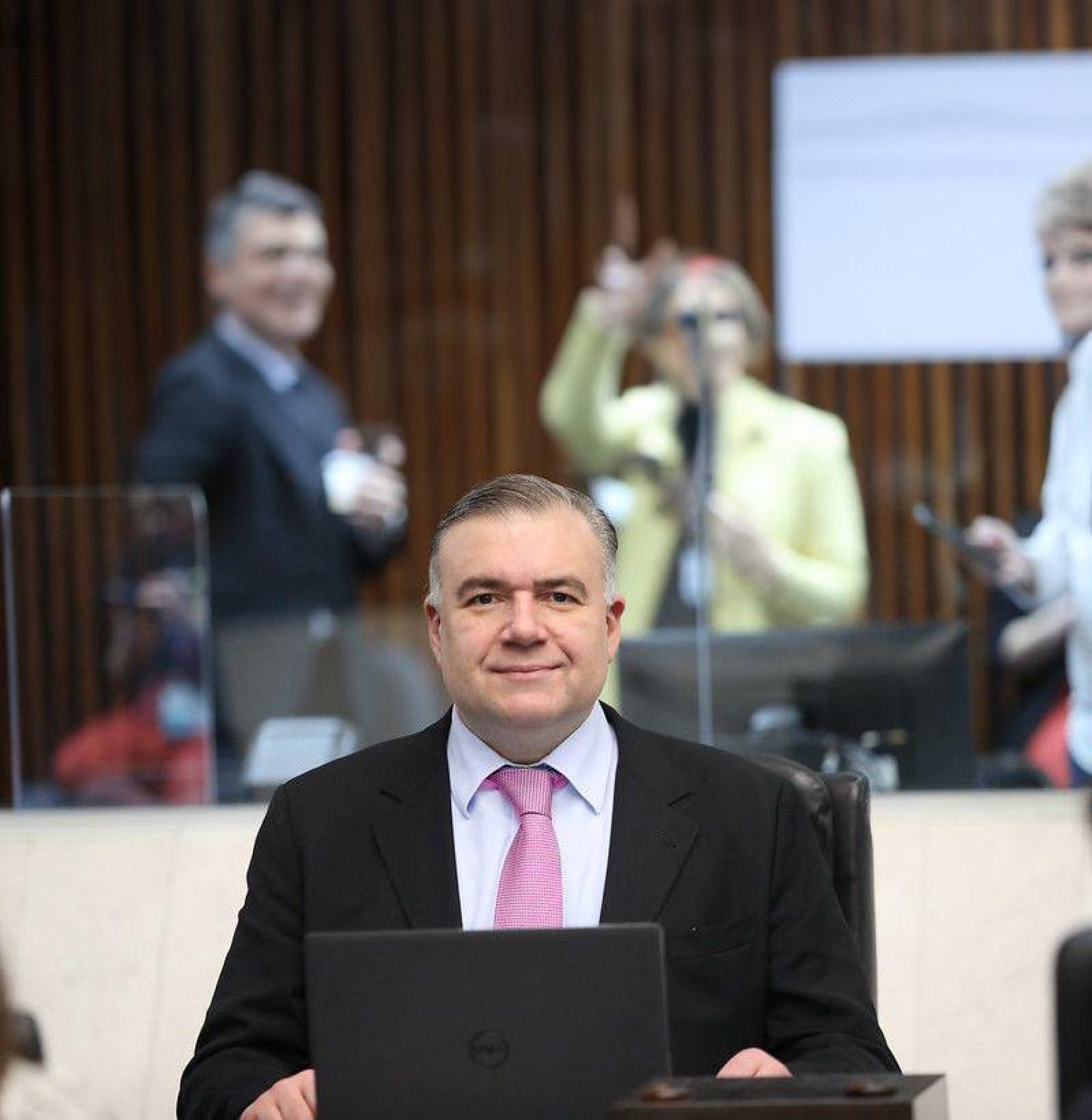 Assembleia aprova projeto de lei que estabelece diretrizes para tratamento de bebês com cardiopatias congênitas