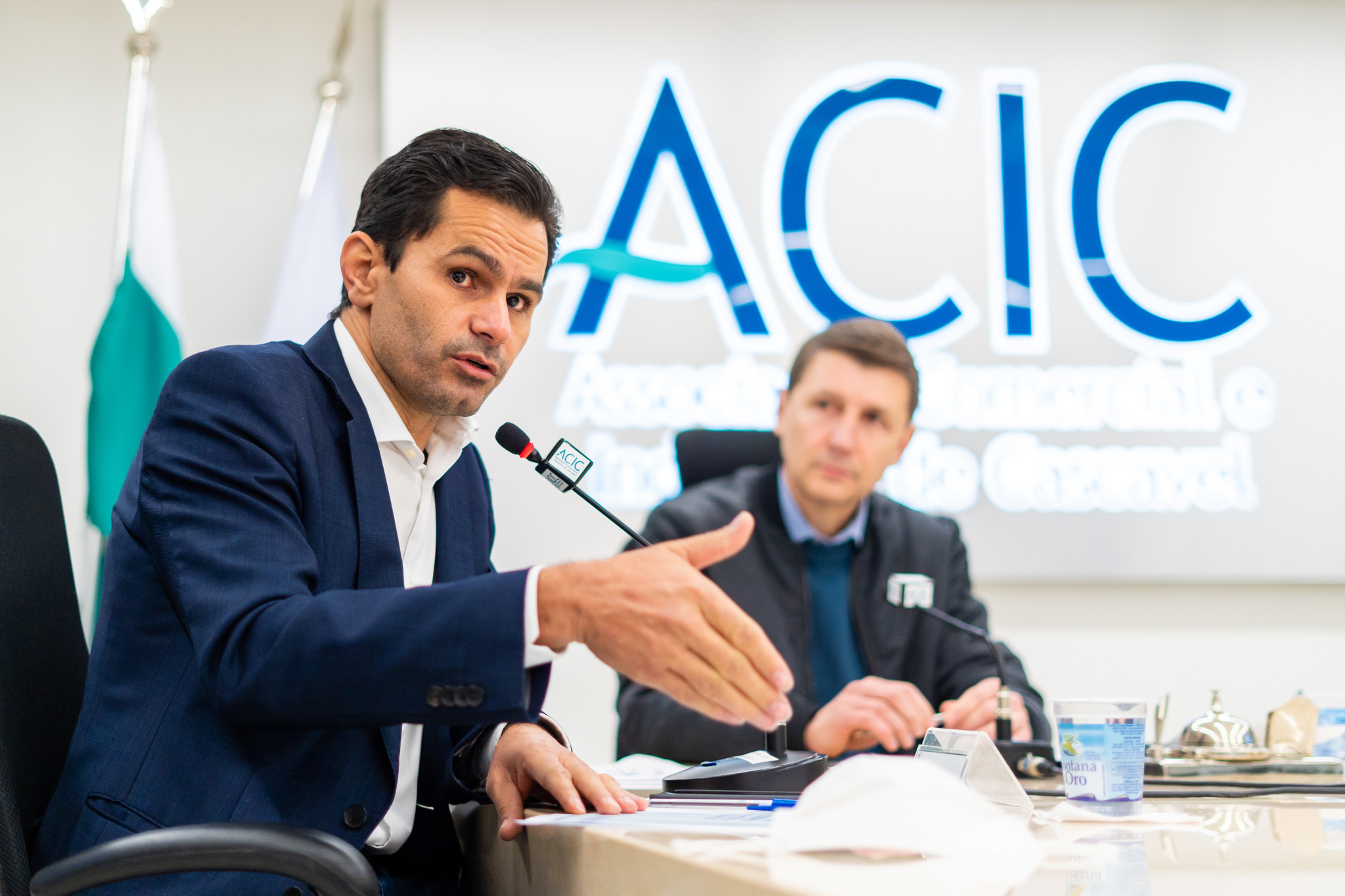 Deputado Marcio Pacheco detalha projetos apresentados na Assembleia Legislativa aos empresários da ACIC