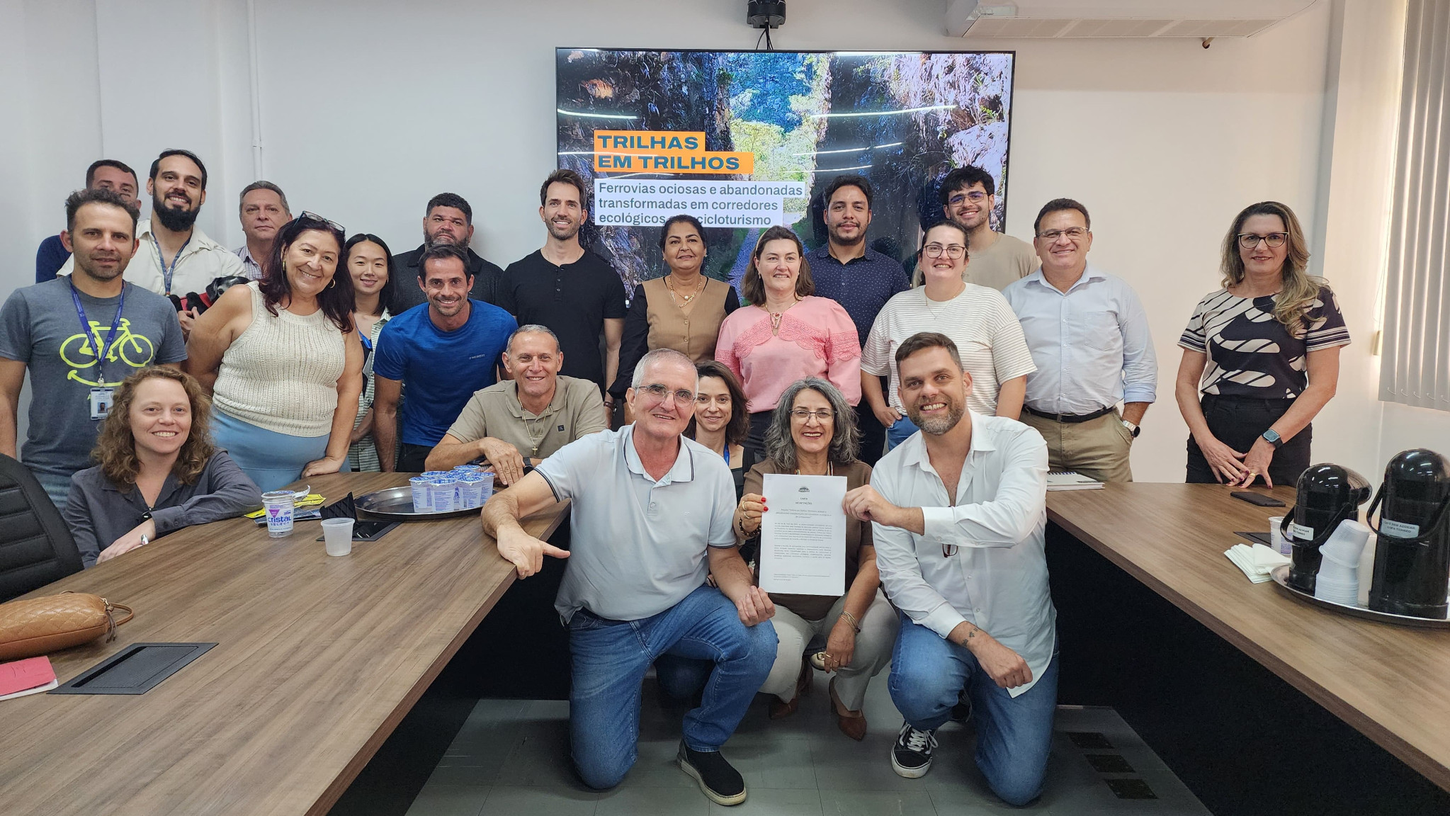 Deputado Goura (PDT) debate projeto para transformar linhas férreas desativadas em trilhas de cicloturismo em Maringá