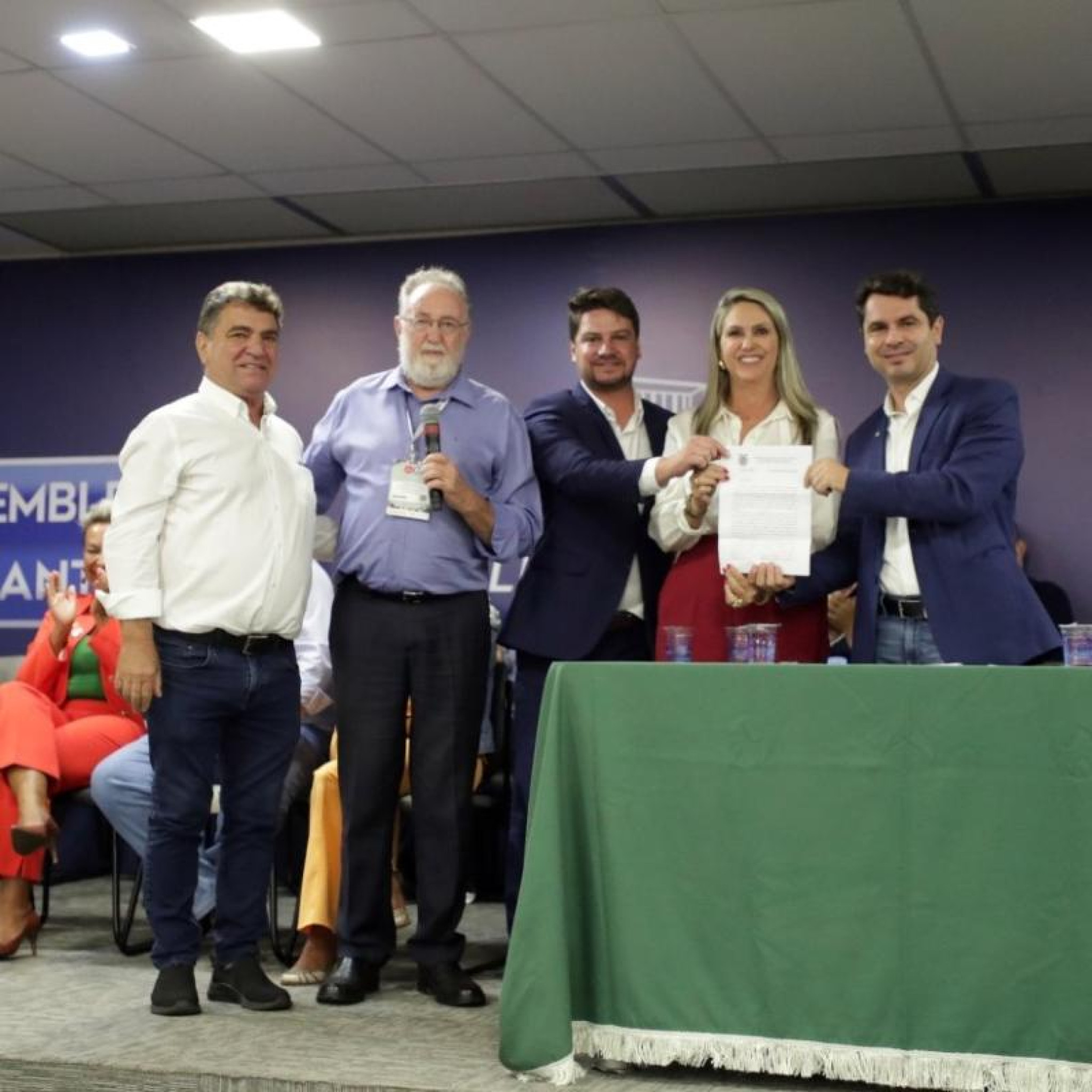 Assembleia Legislativa vai trabalhar pela duplicação da PR entre Sabáudia e Astorga, afirma deputado Tercilio Turini (MDB)