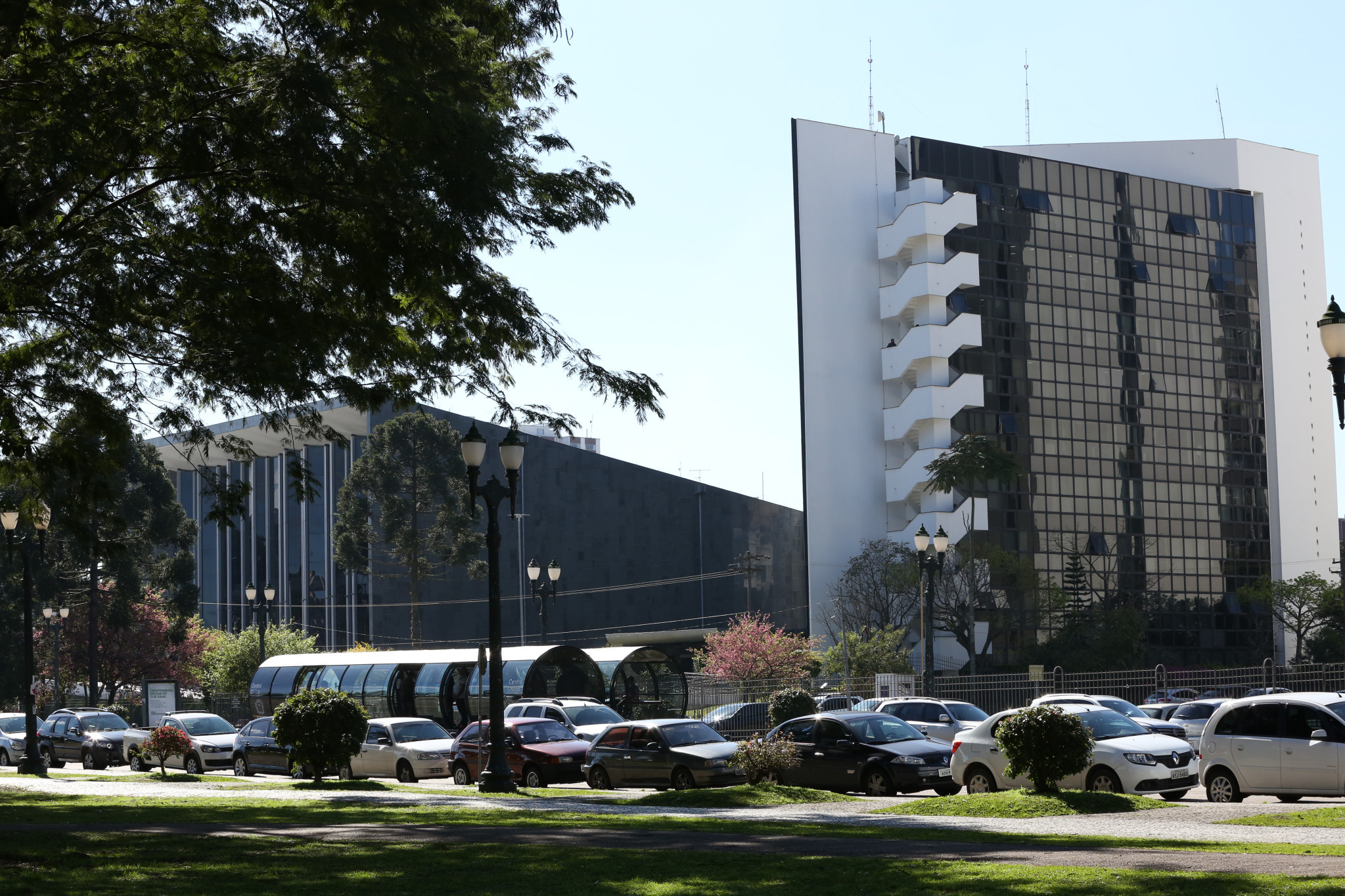 Projeto que prevê aumento real no Salário Mínimo Regional volta a ser debatido na Assembleia