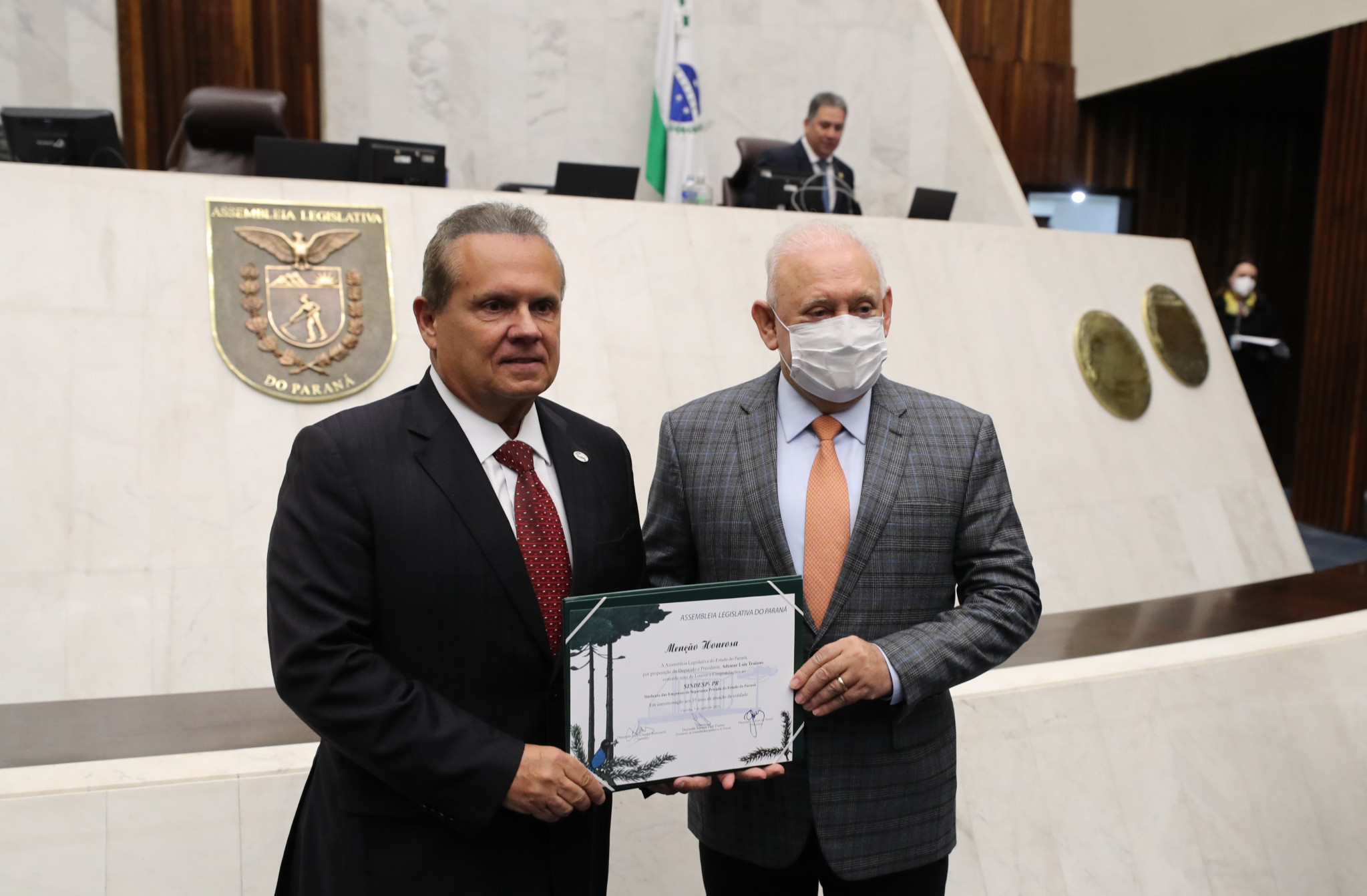 Sindicato das Empresas de Segurança Privada do Paraná é homenageado pela Assembleia Legislativa
