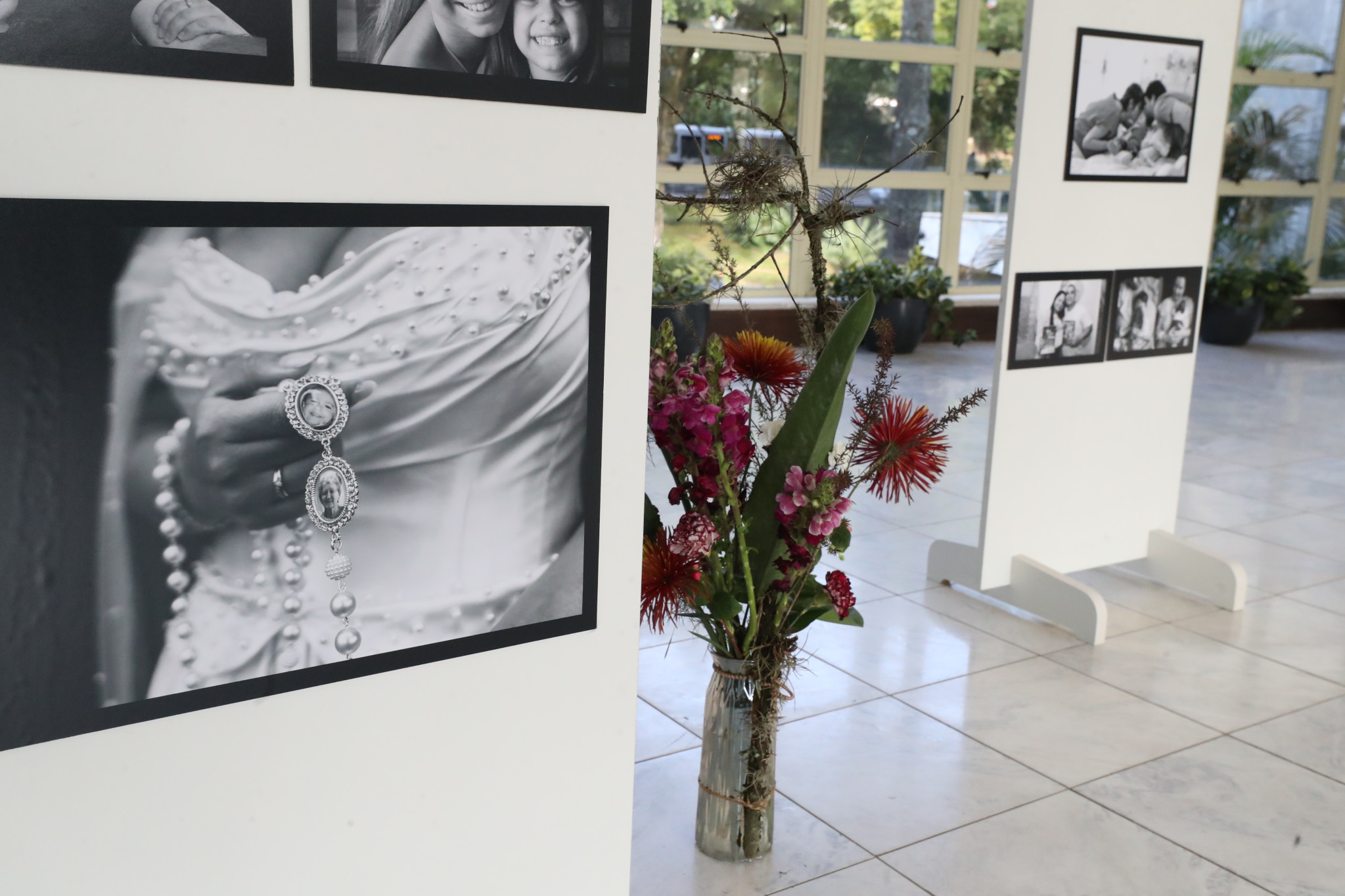 Mães e pais se reúnem para falar sobre a perda de seus filhos na Assembleia Legislativa do Paraná