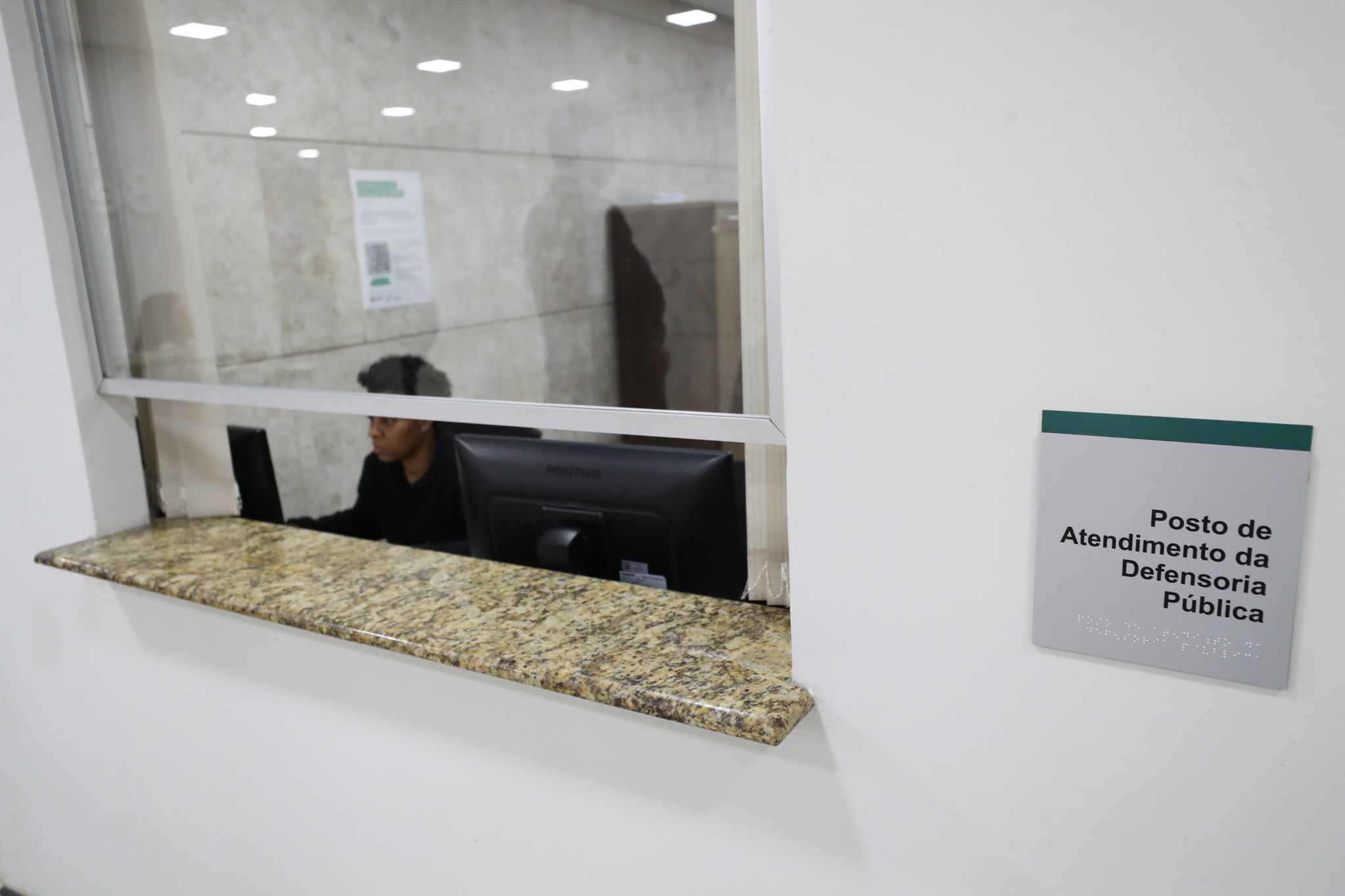 Com 4.400 atendimentos em 2023, posto da Defensoria Pública na Assembleia completa dois anos
