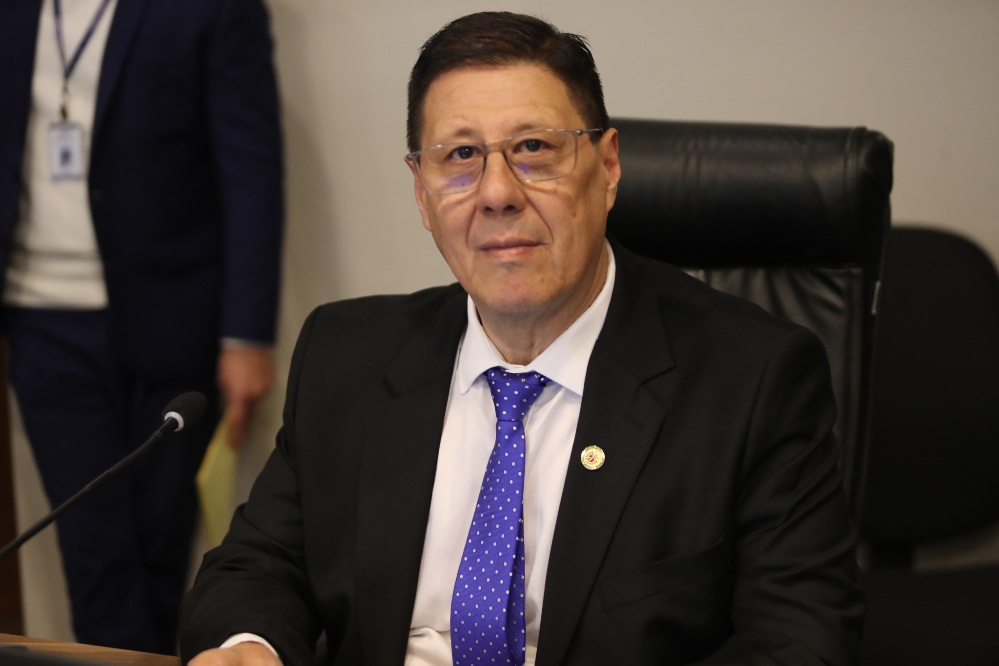 Projeto do deputado Adão Litro (PSD) visa garantir atendimento prioritário para pessoas com doenças graves