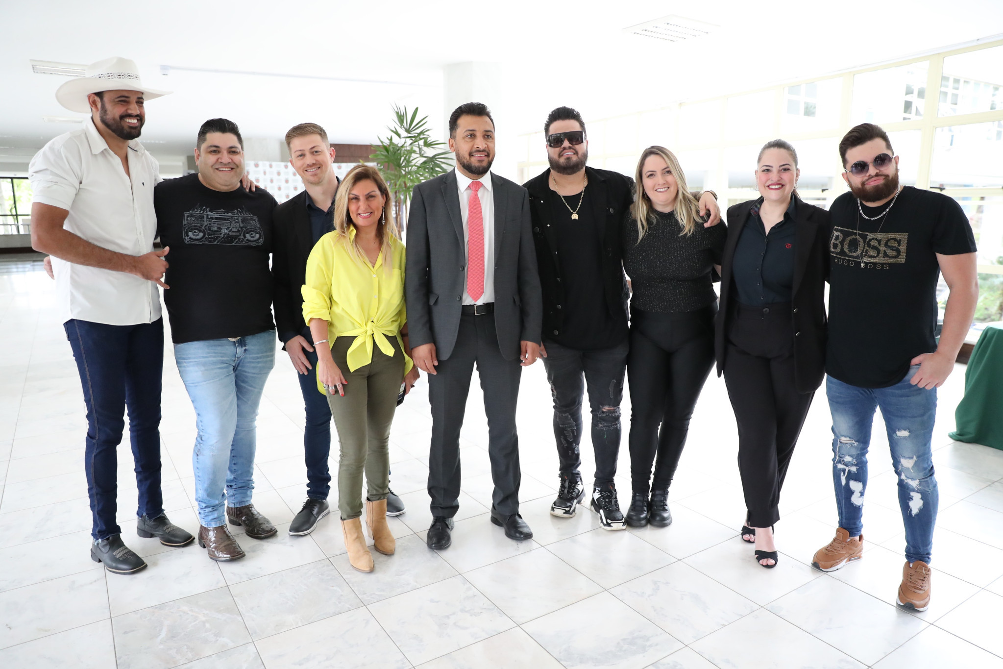 Homenagem ao Dia do Cantor traz música à Assembleia