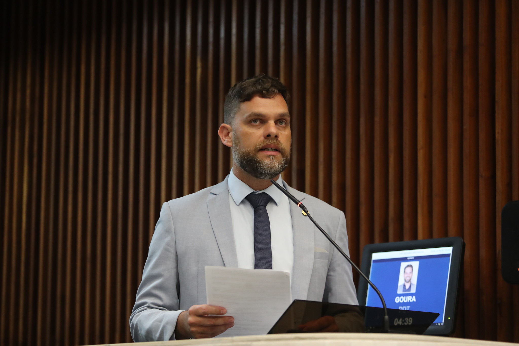 Em discurso no Plenário, Deputado Goura (PDT) questiona contratos entre a Prefeitura de Curitiba e empresa que organiza eventos do Smart City