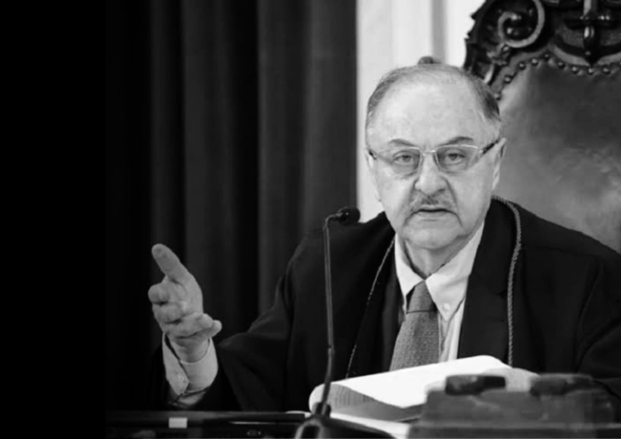 Assembleia aprova projeto que denomina trecho rodoviário em homenagem a Artagão de Mattos Leão