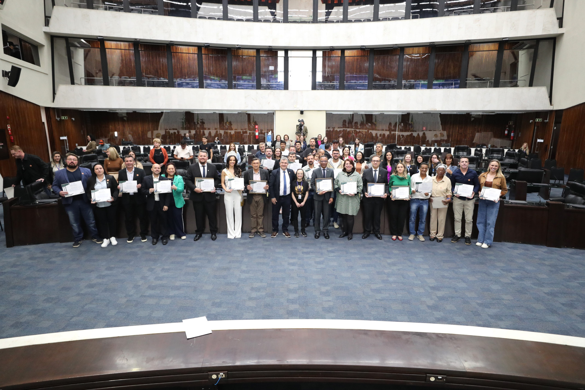 Professores de Educação Física das APAEs são homenageados em Sessão Solene na Assembleia Legislativa