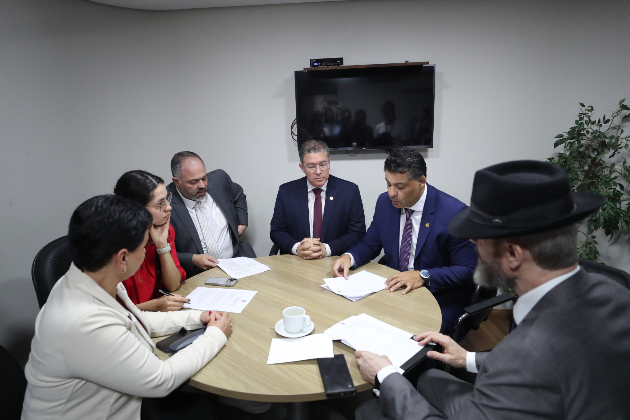 Avança obrigatoriedade de acostamento em futuras rodovias do Paraná