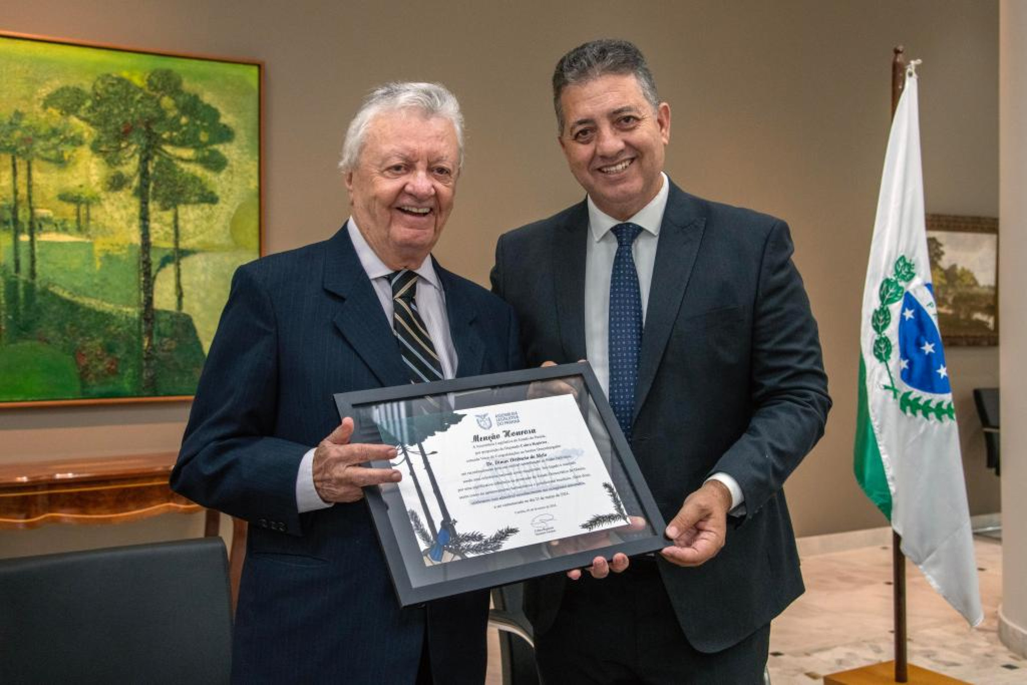 Deputado Cobra Repórter (PSD) entrega Menção Honrosa ao desembargador Dimas Ortêncio de Melo