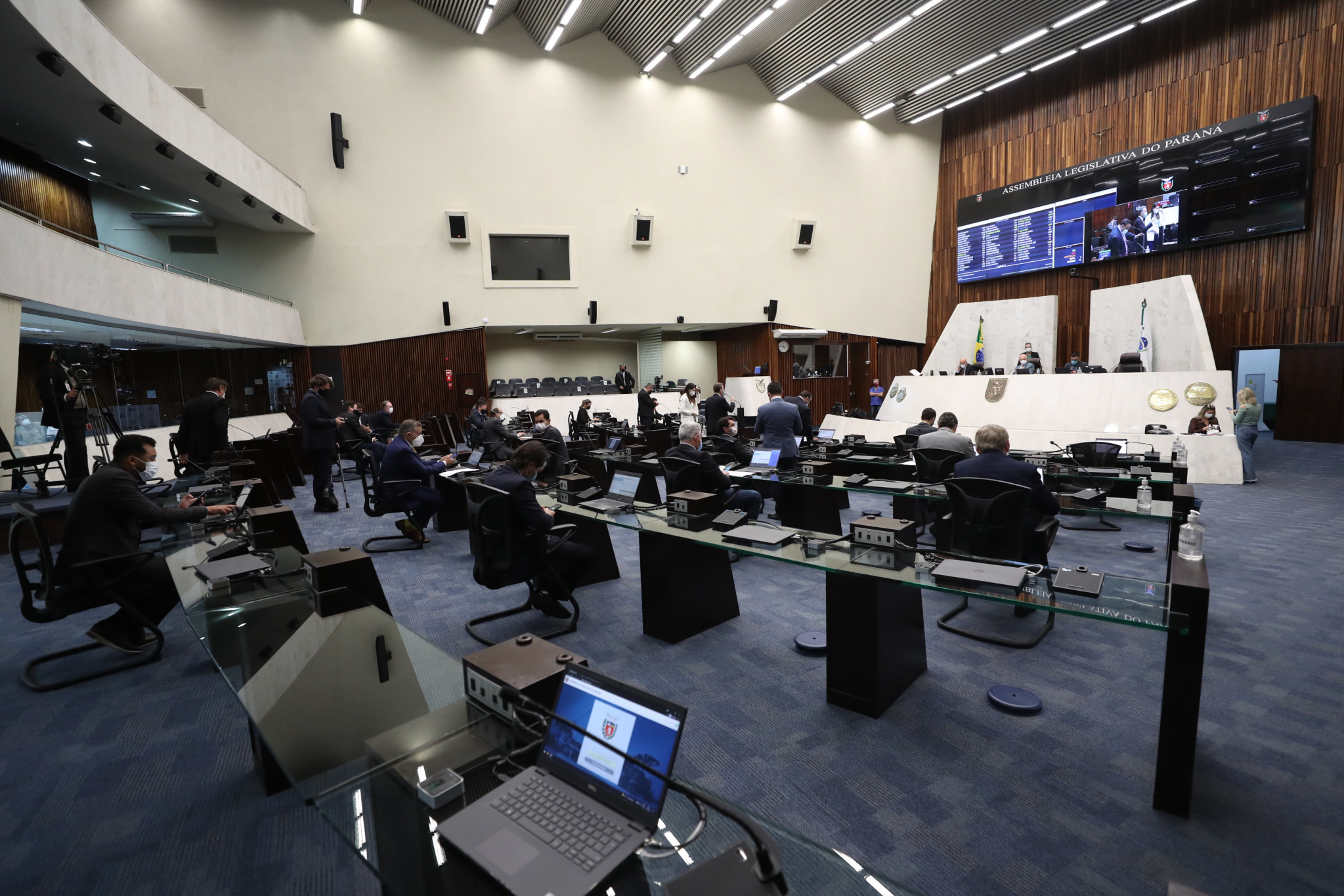 Projeto que repassa rodovias estaduais à União passa em 1º turno, mas recebe 40 emendas