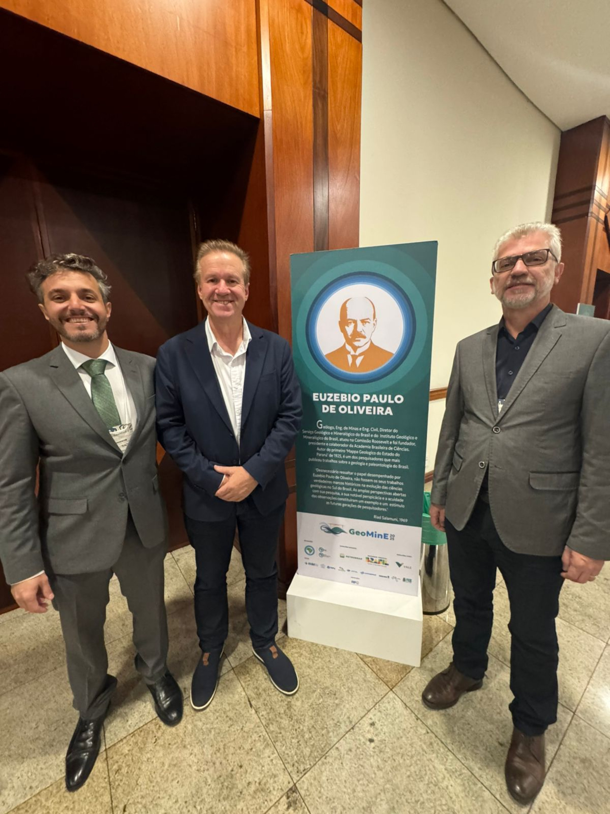 Deputado Luis Corti (PSB) destaca desafios do agronegócio e mineração no GeoMine Foz 2025