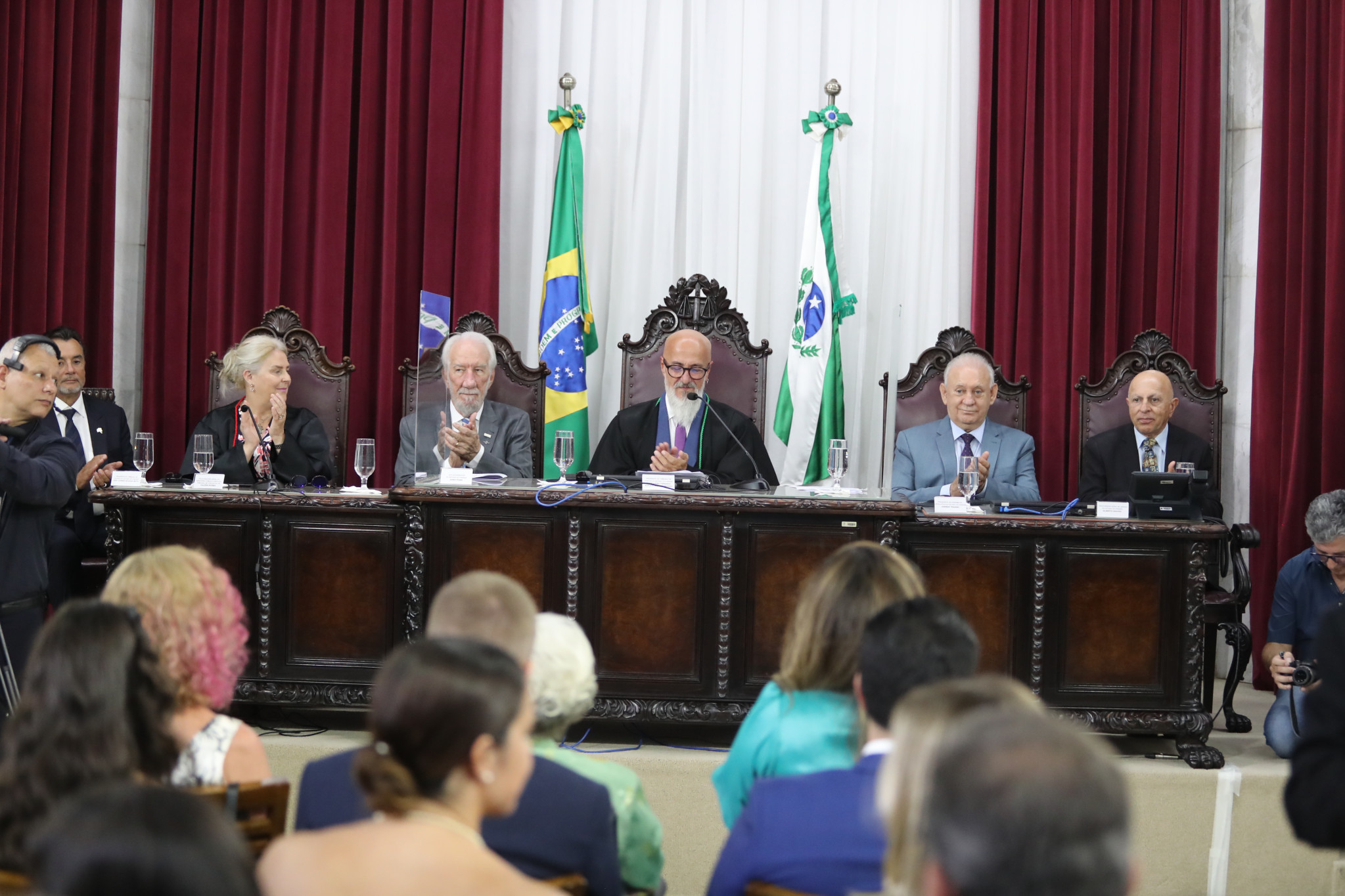 Deputados prestigiam posse do novo presidente do Tribunal de Contas do Paraná