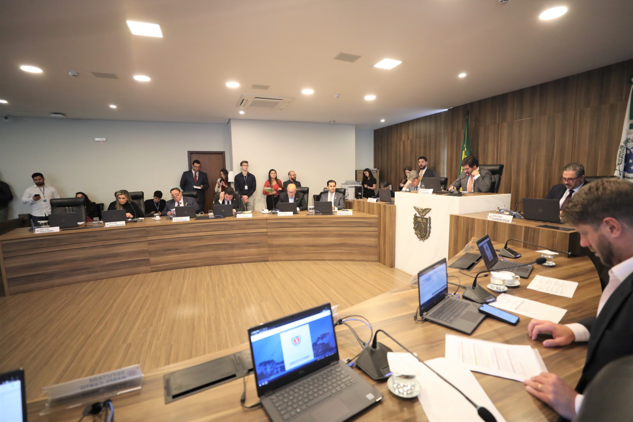 Projeto que trata do funcionamento das cooperativas-escola começa a ser debatido na CCJ