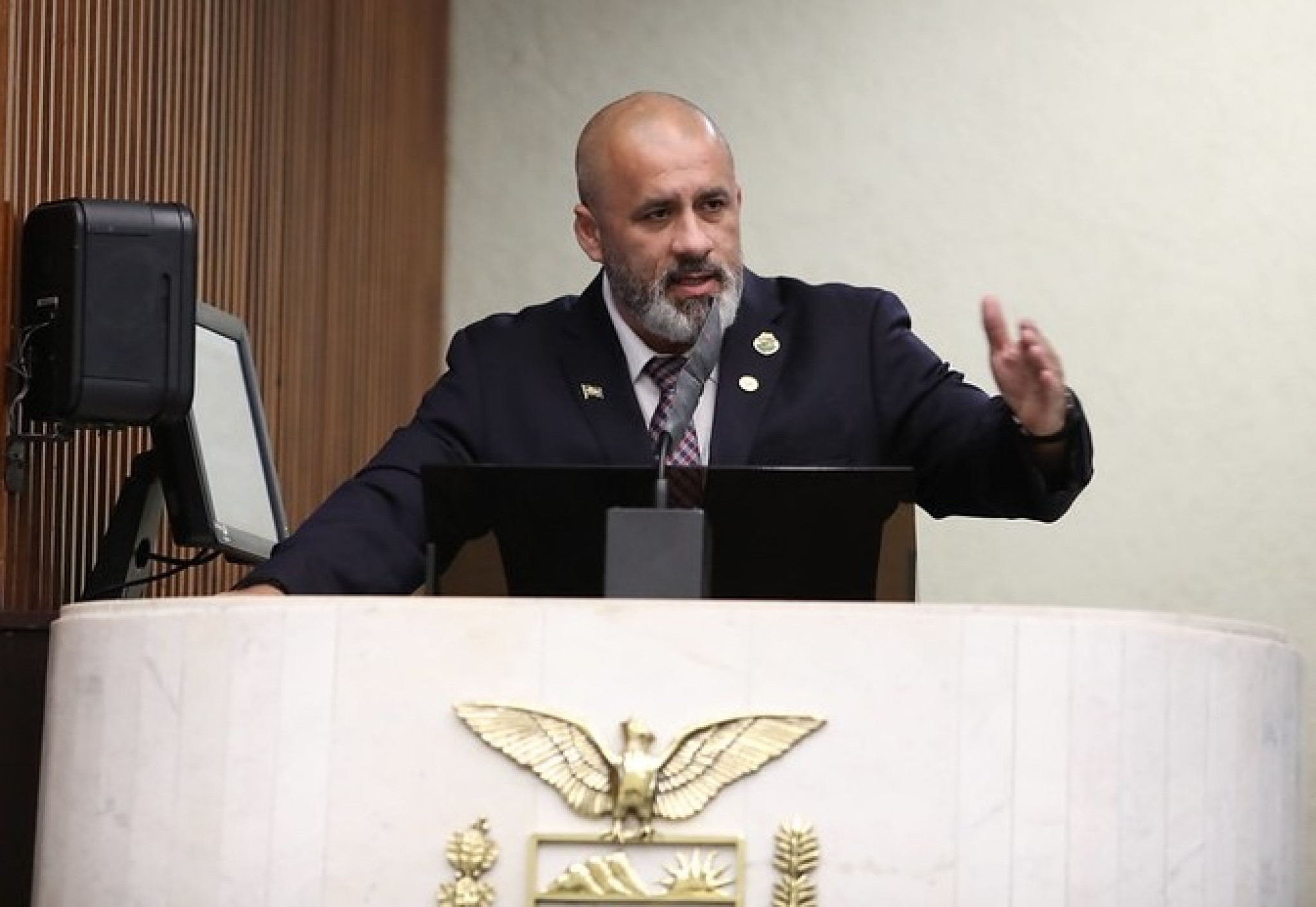 Deputado Soldado Fruet fiscaliza privatização da Copel Telecom
