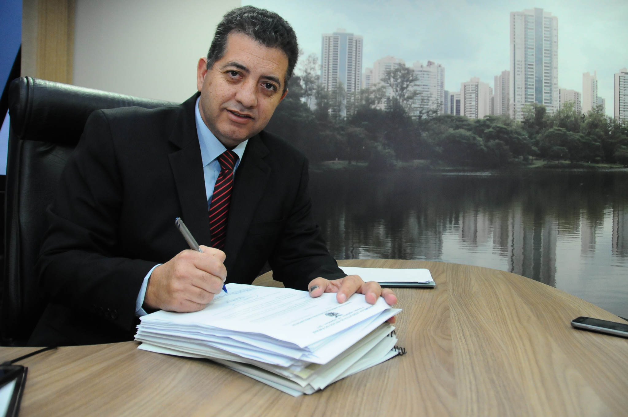 Deputado Cobra Repórter propõe parcelamento do imposto sobre doações e heranças