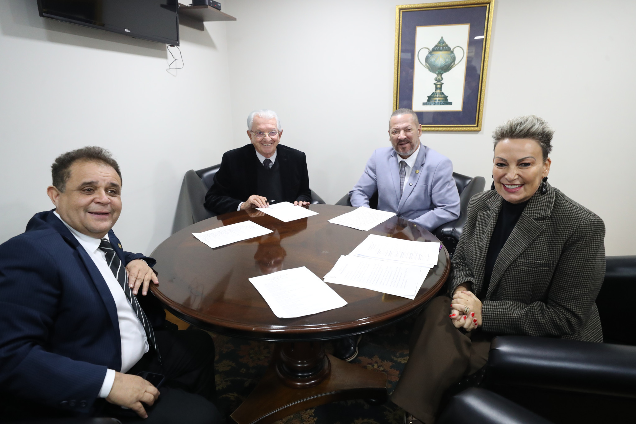 Comissão de Cultura aprova projetos que ampliam direitos e valorizam a cultura no Paraná