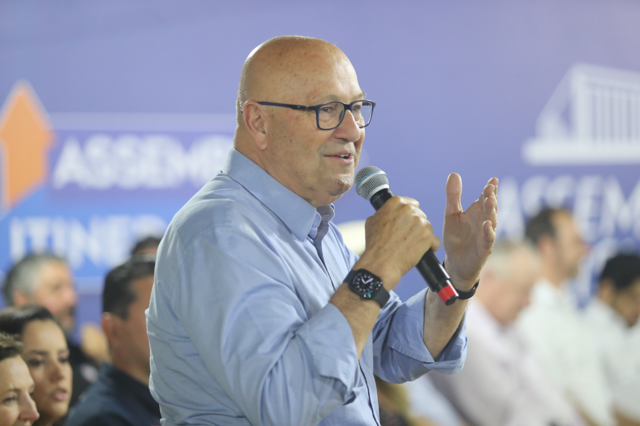 Todas as ruas do Norte Pioneiro serão pavimentadas pelo programa Asfalto Novo, Vida Nova, destaca deputado Romanelli (PSD)