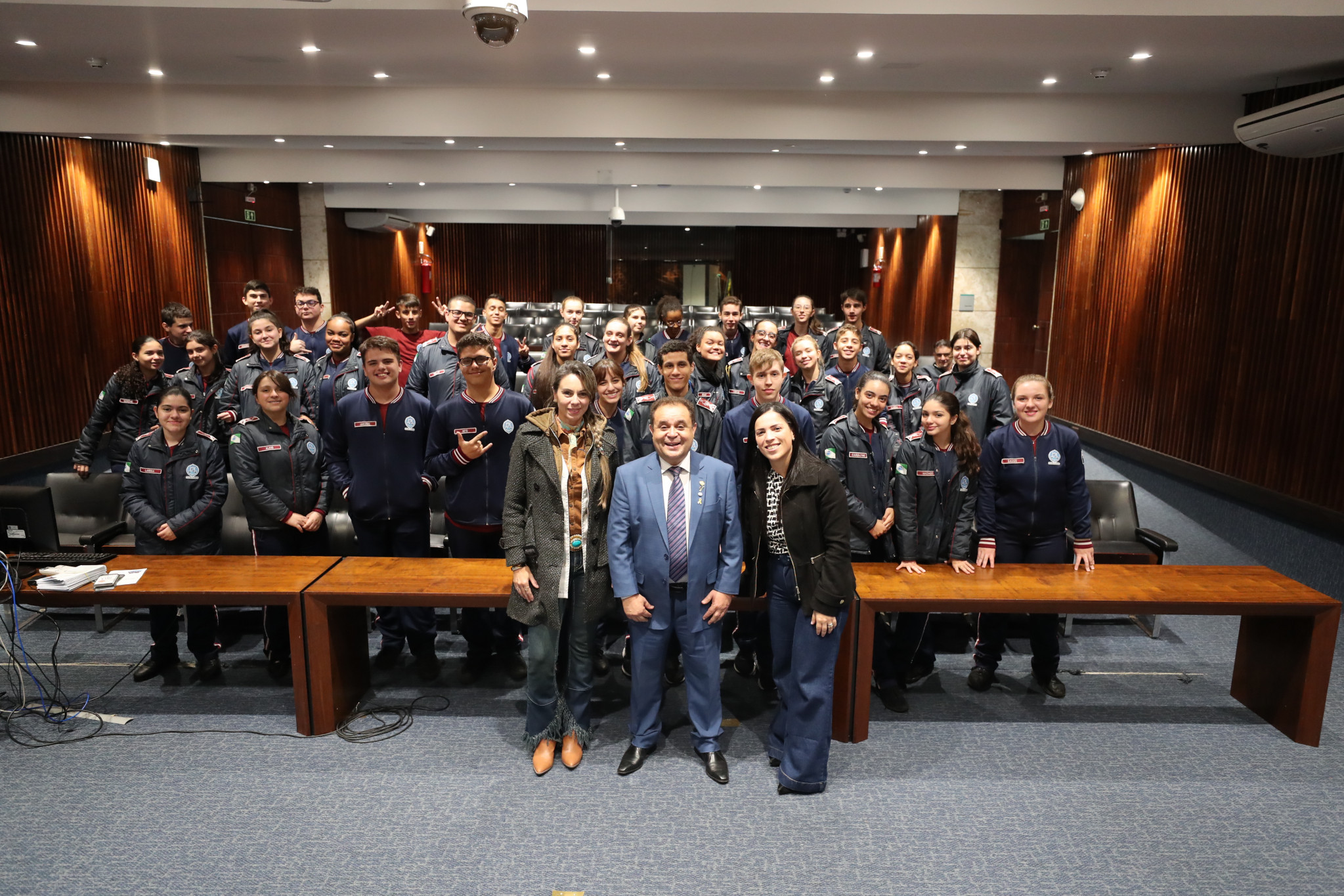 Alunos da Vila Militar visitam a Assembleia Legislativa