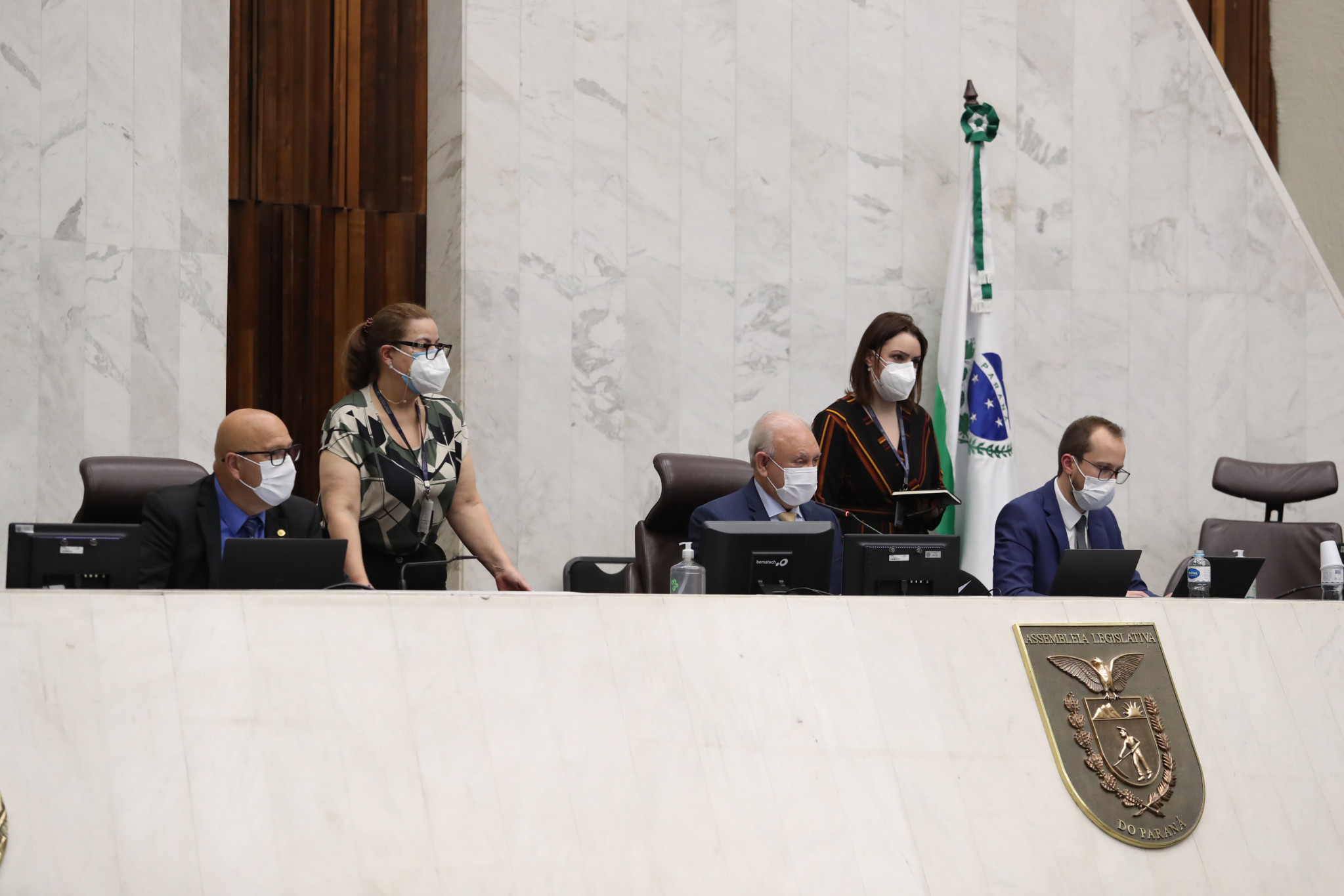 Deputados aprovam em primeira discussão proposta que alia desenvolvimento ambiental, econômico e social