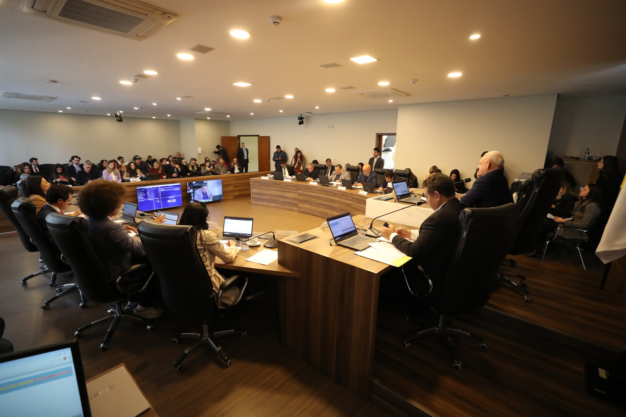 Proposta que amplia o alcance do Programa Colégios Cívico-Militares avança na Comissão de Constituição e Justiça