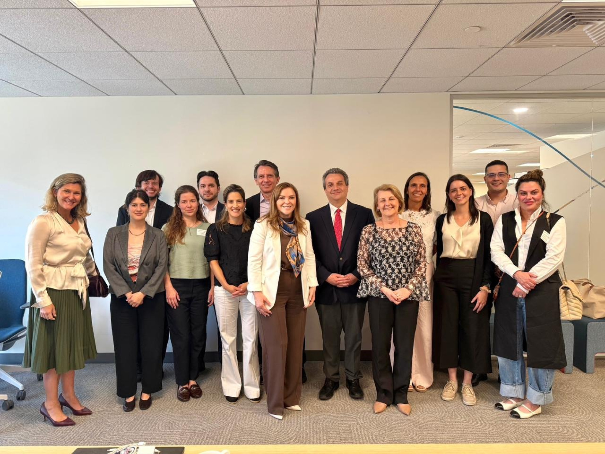 Deputada Secretária Márcia (PSD) participa de reunião no BID para tratar de financiamento a ações para pessoas idosas no Paraná