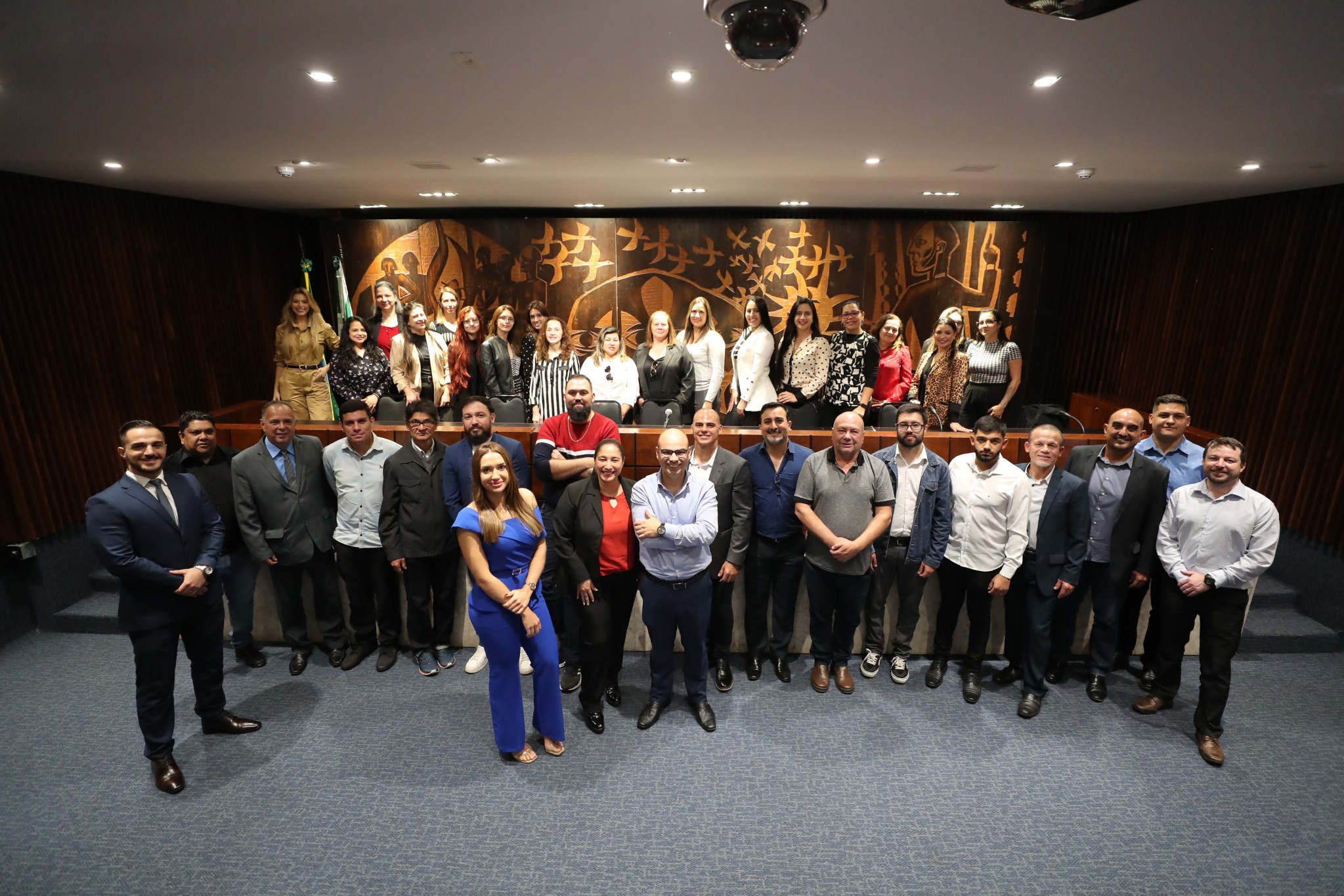 Acadêmicos de Direito da Estácio visitam a Assembleia