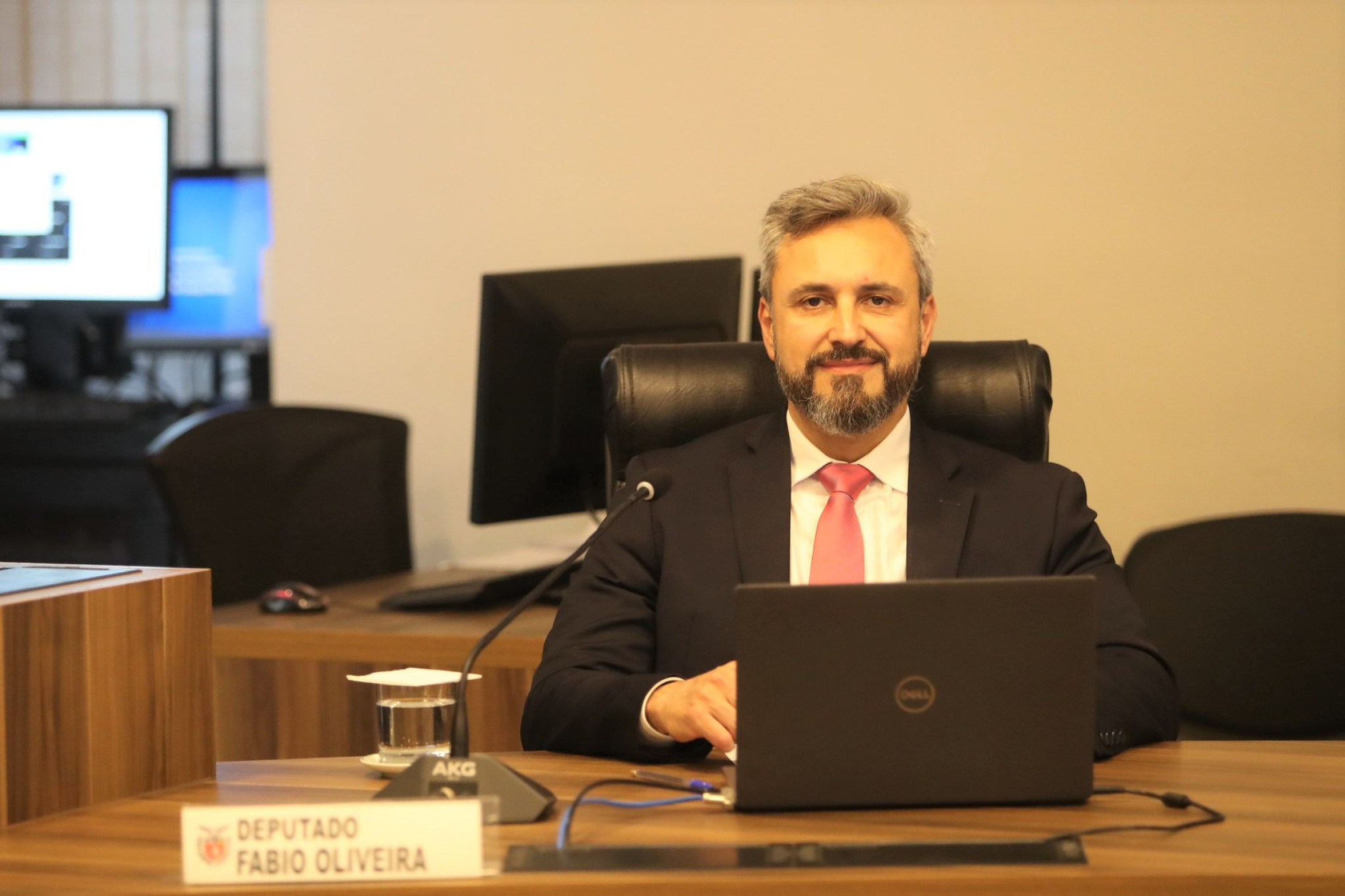 Comissão de Ciência e Tecnologia é convidada para reunião sobre conectividade no campo no IDR-PR