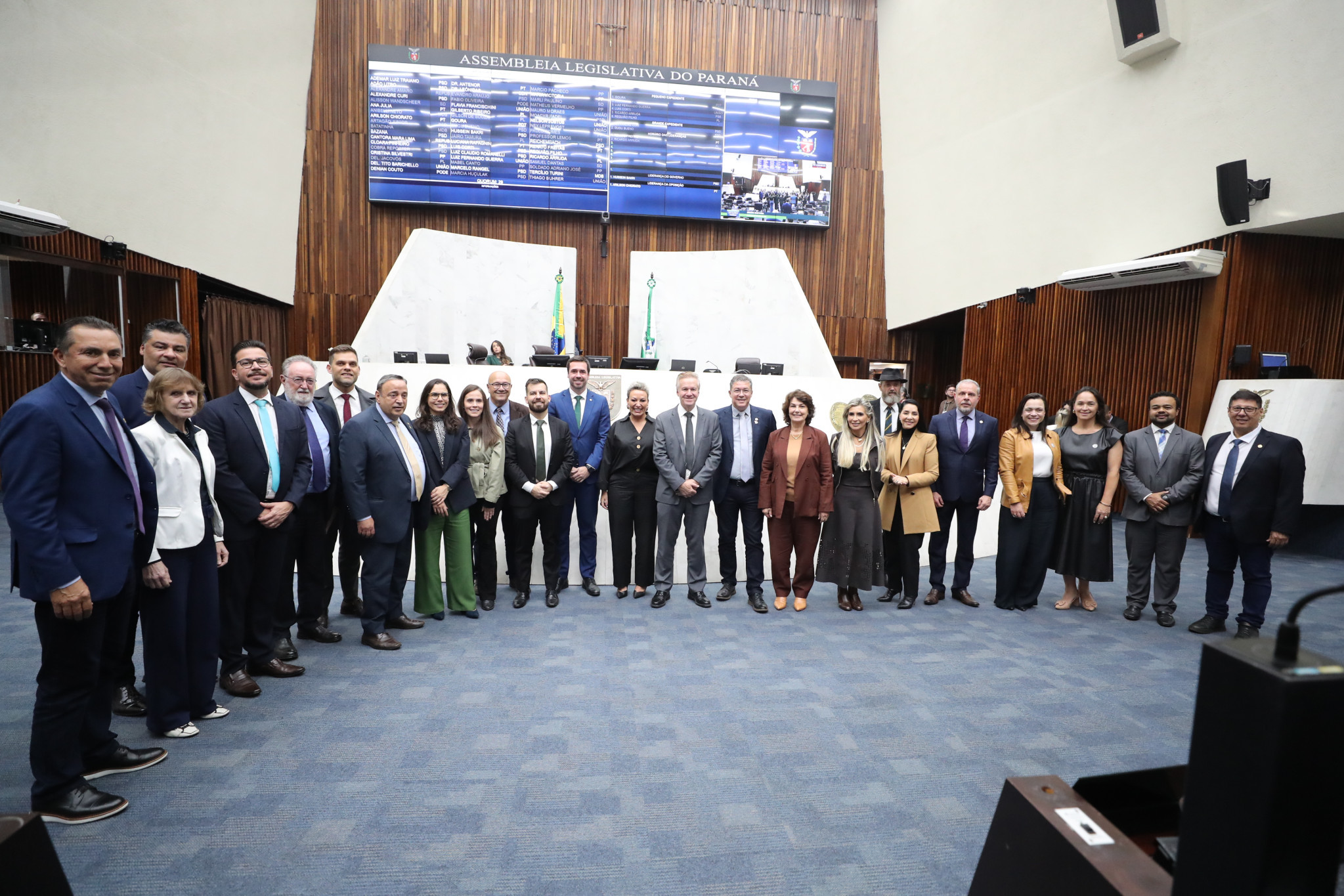 Parceria entre Assembleia Legislativa e Defensoria Pública do Paraná é destacada durante Grande Expediente