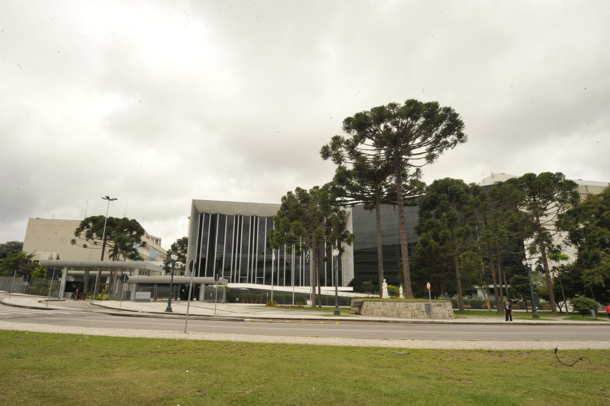 Projeto que regionaliza serviço de água e esgoto está na pauta de votação da Assembleia Legislativa