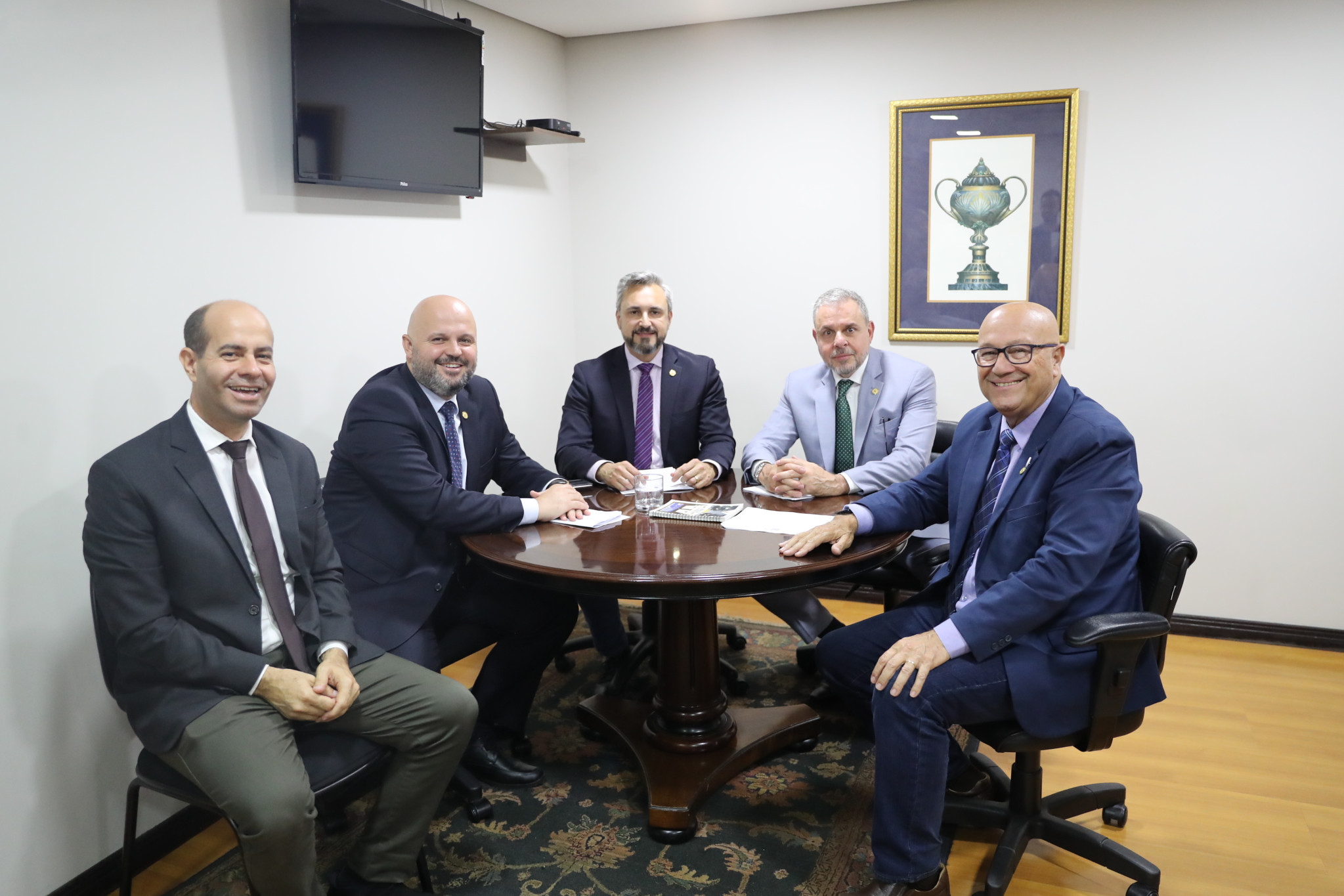 Projeto que disciplina o uso de celulares pelos alunos da educação básica é aprovado na Comissão de Ciência e Tecnologia