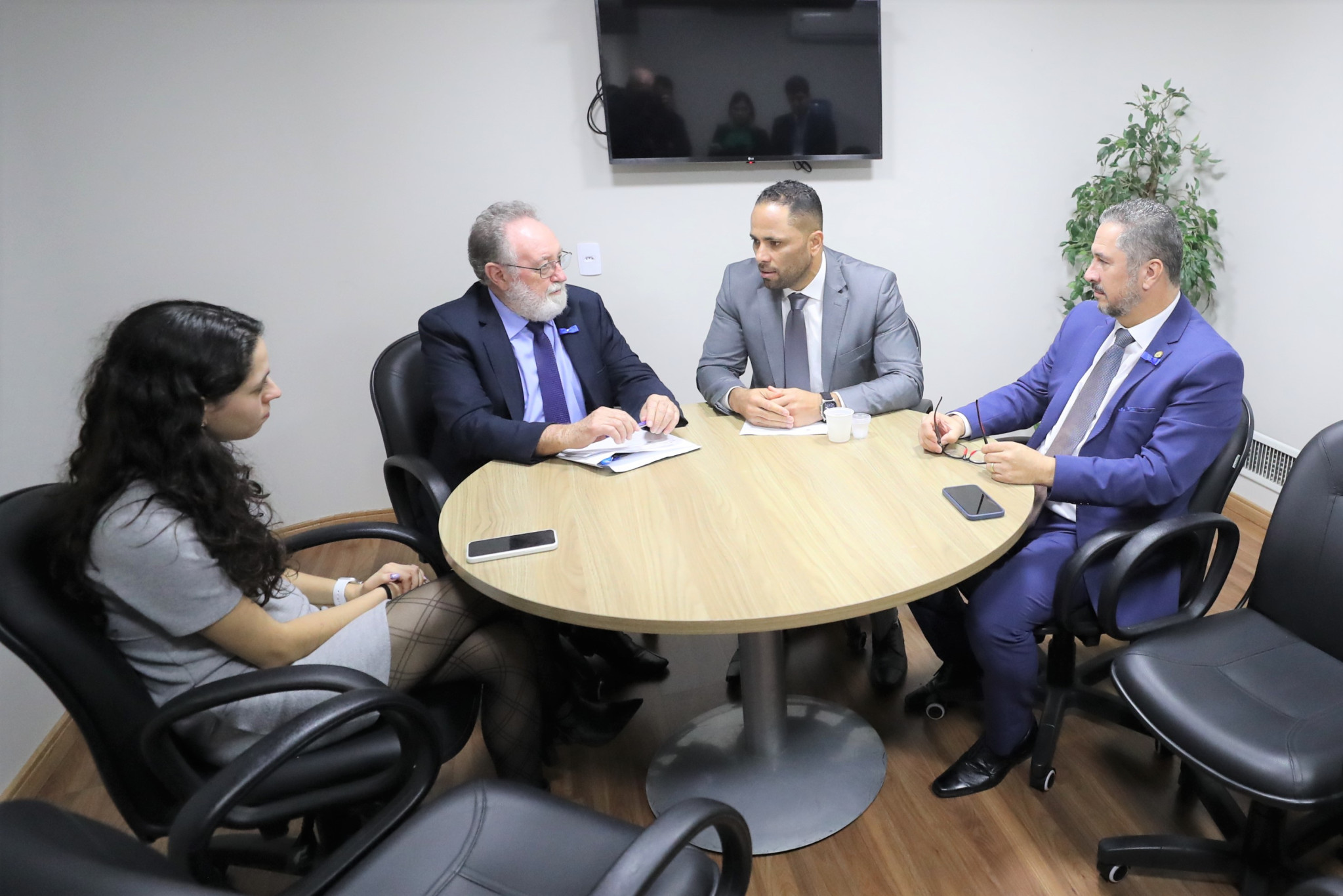 Conselho de Ética da Assembleia arquiva representação contra deputados Renato Freitas (PT) e Ricardo Arruda (PL)