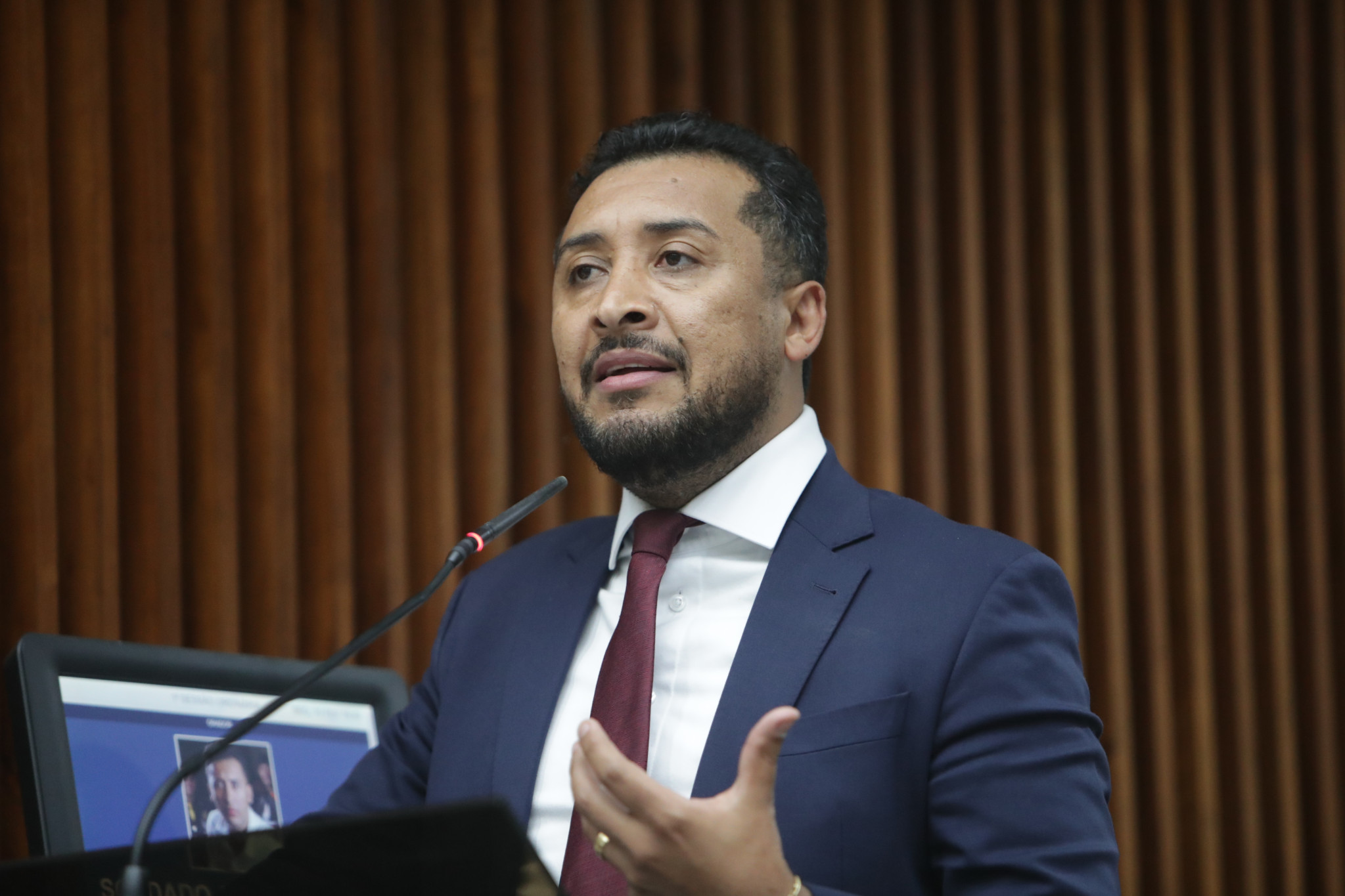 Deputado Adriano José (PP) destaca avanços na educação do Paraná