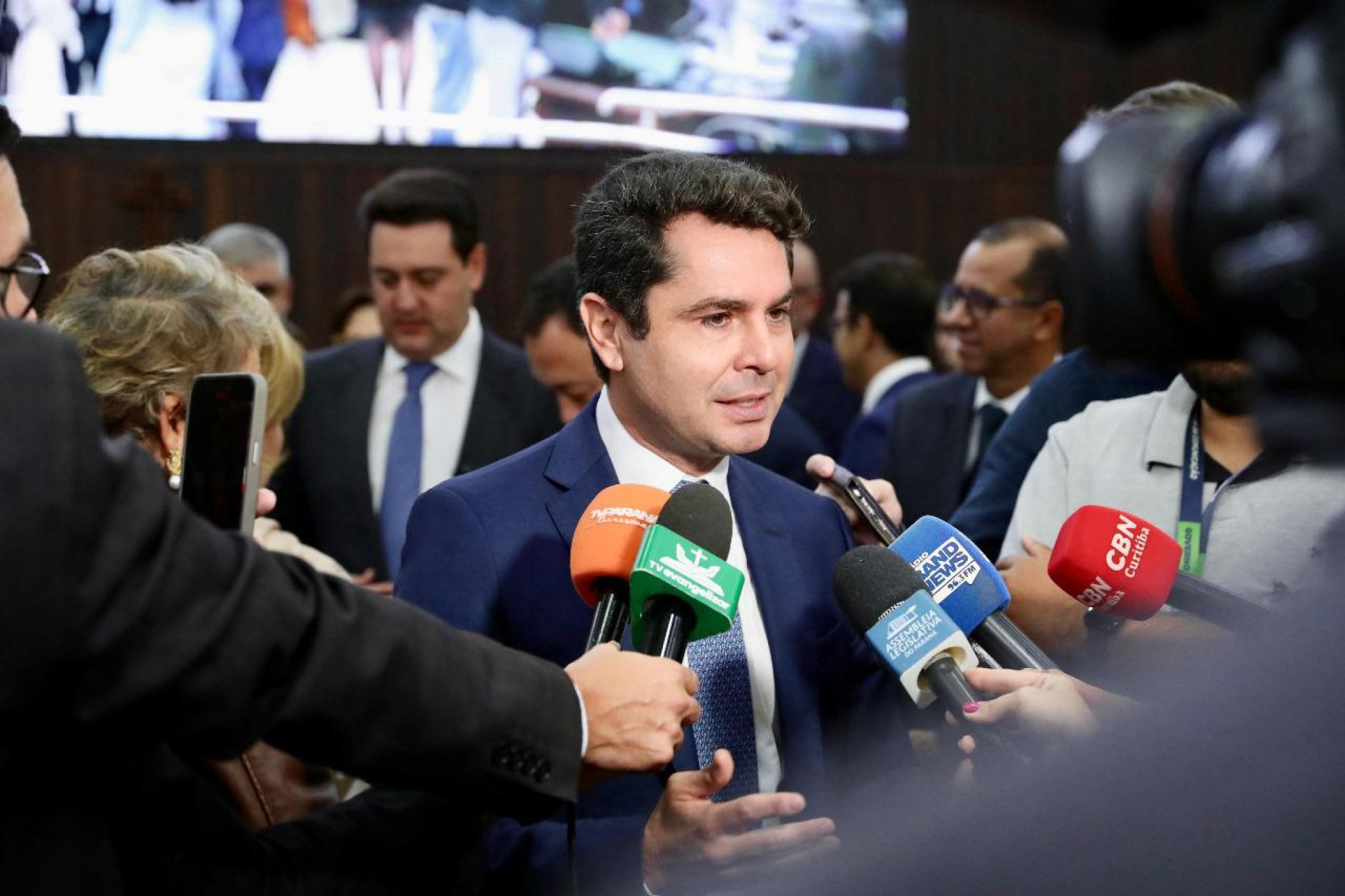 Paraná dá exemplo de proteção a mulheres e crianças, diz presidente da Assembleia, deputado Alexandre Curi (PSD)