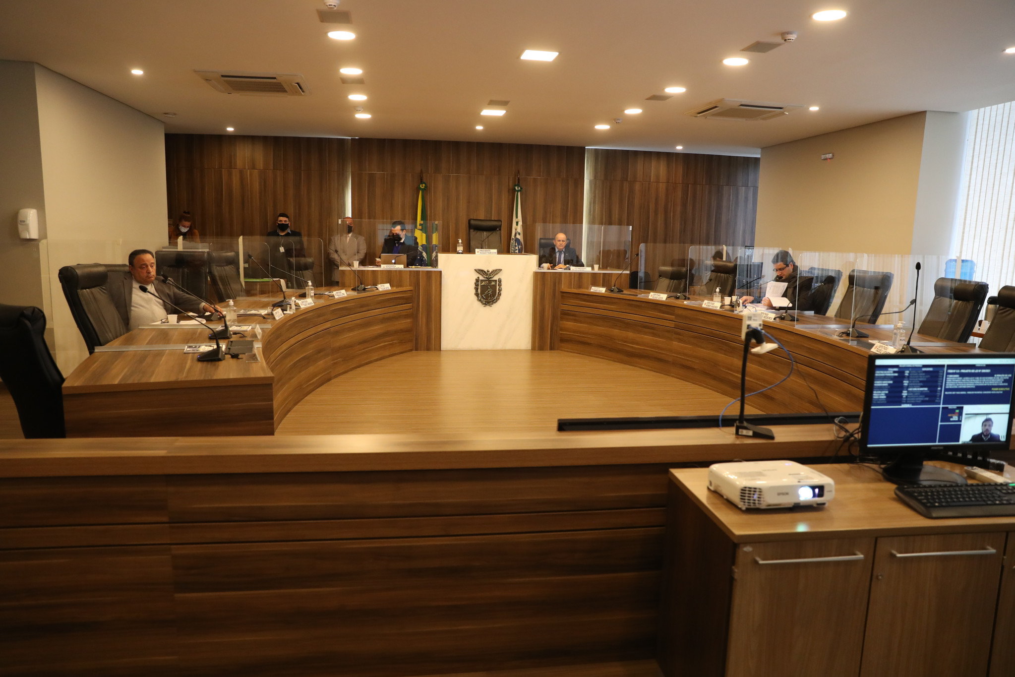 CCJ aprova proposta que assegura medicamentos à base de cannabis sativa