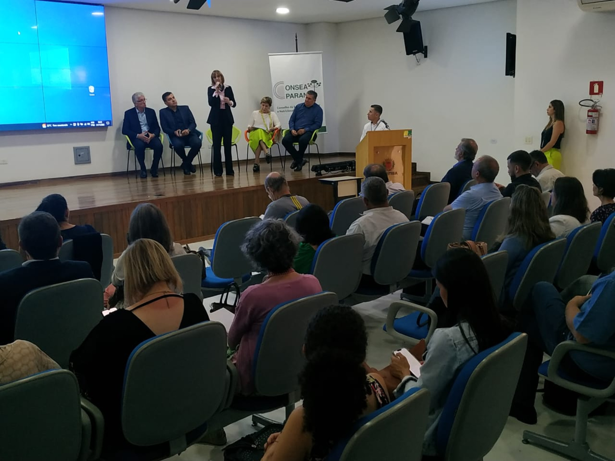 Luciana renova compromissos com a segurança alimentar