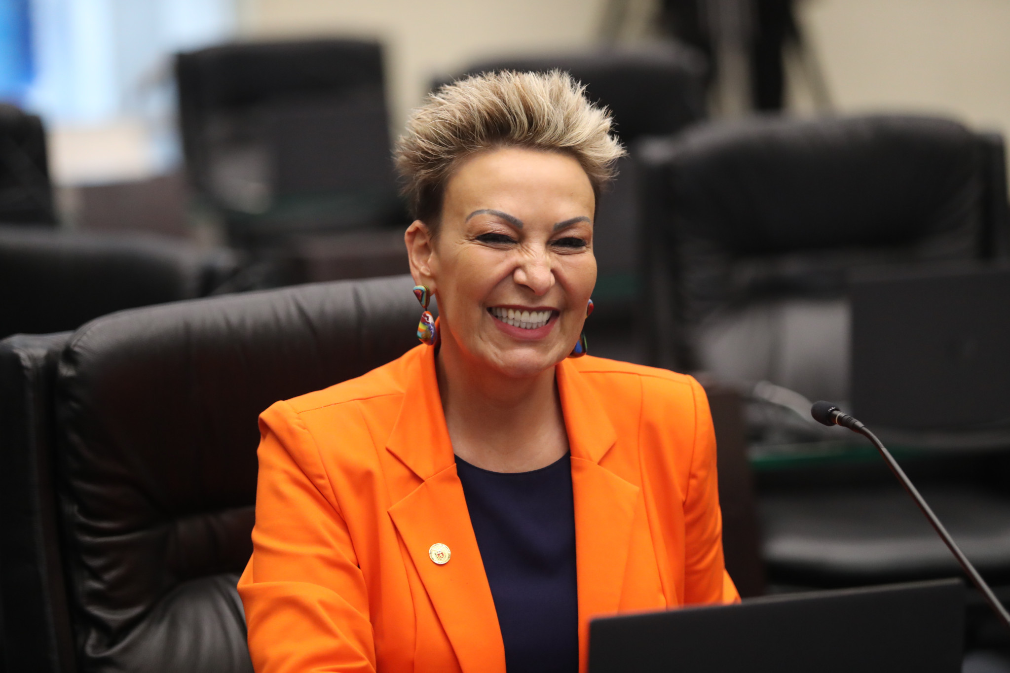 Procuradoria Especial da Mulher da Assembleia apoia feira de serviços em Londrina