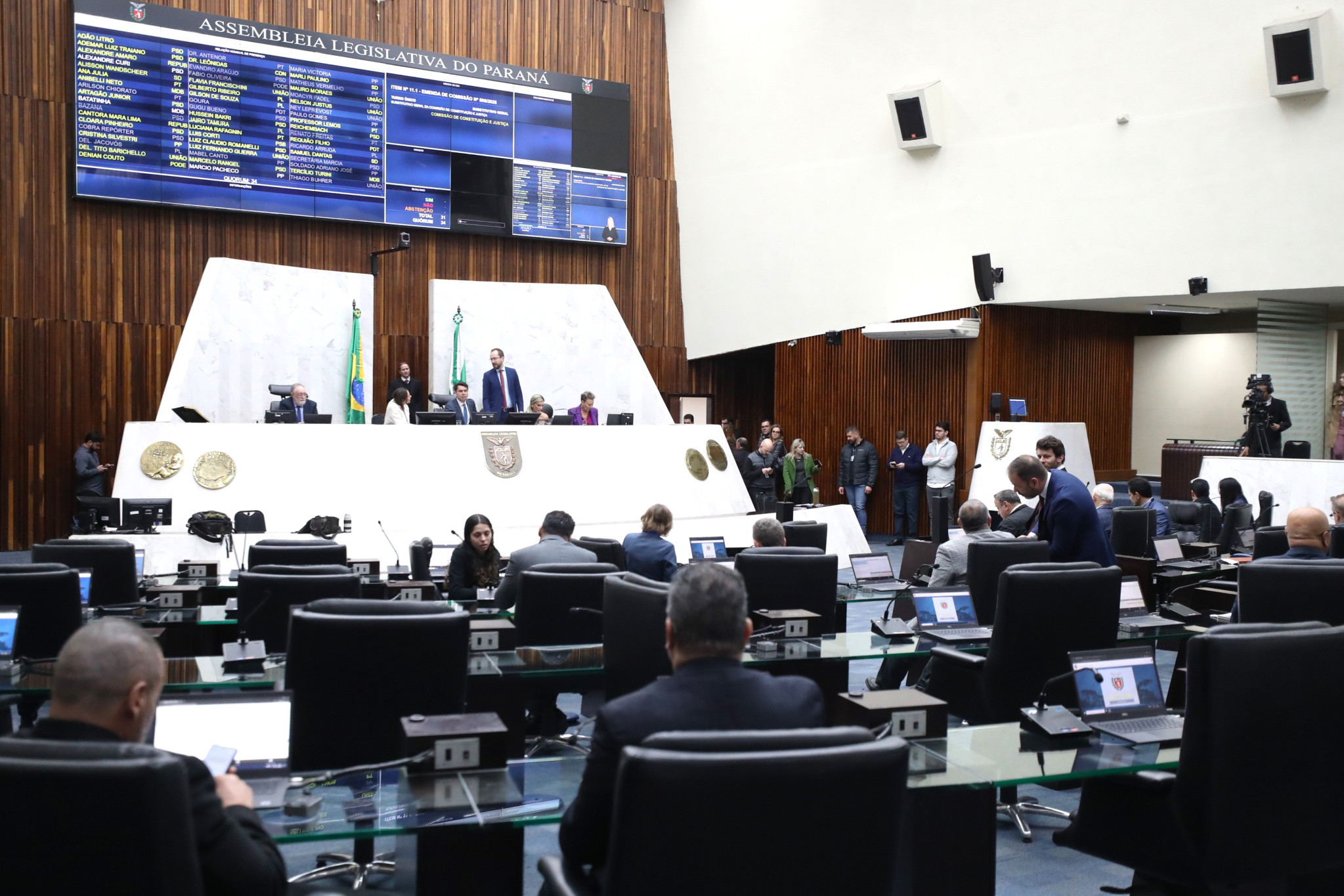 Incentivo à descarbonização industrial no Paraná avança na Assembleia Legislativa