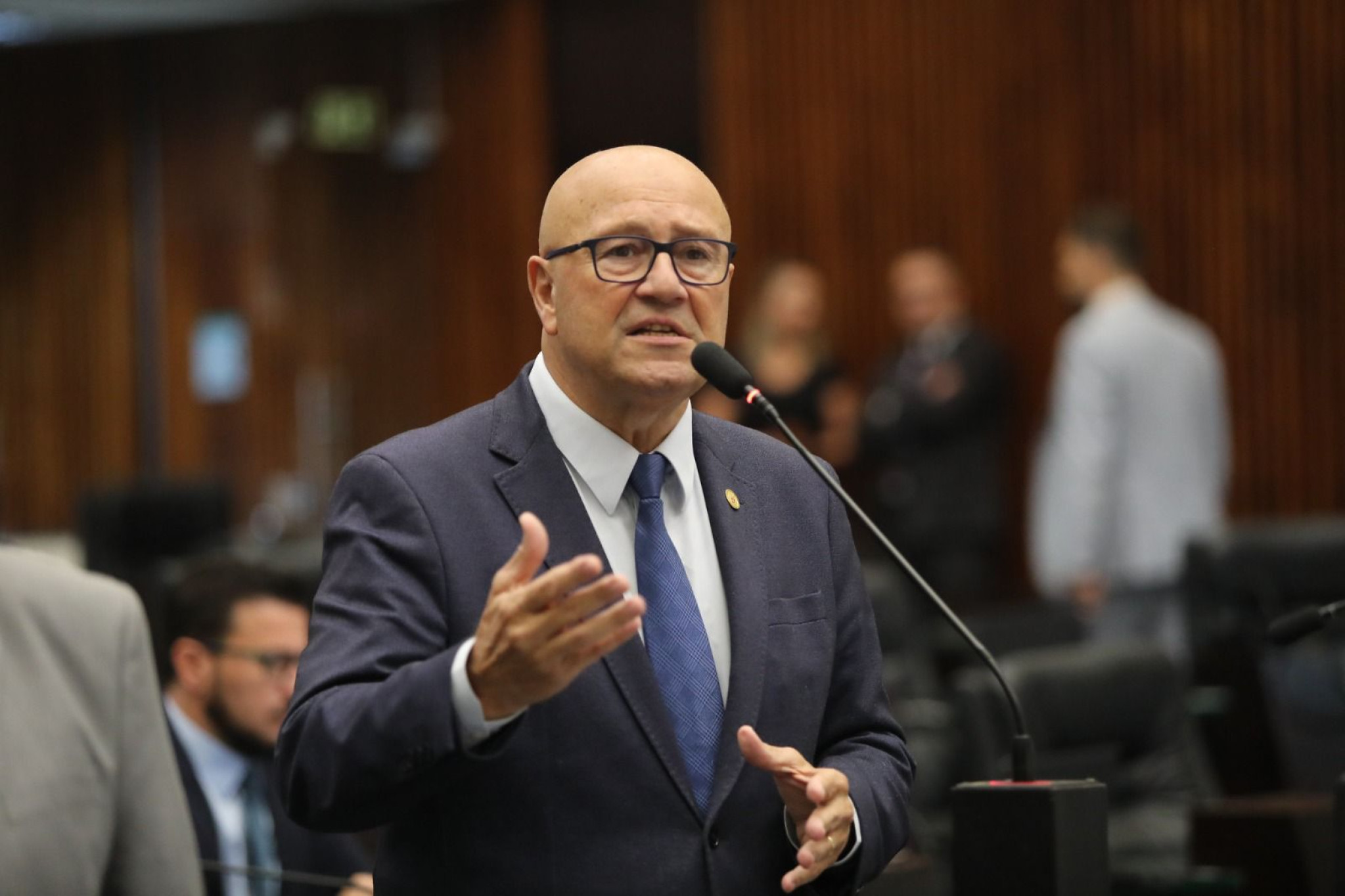 Deputado Luiz Claudio Romanelli (PSD) cobra a ANTT sobre filas no pedágio e comissão tripartite