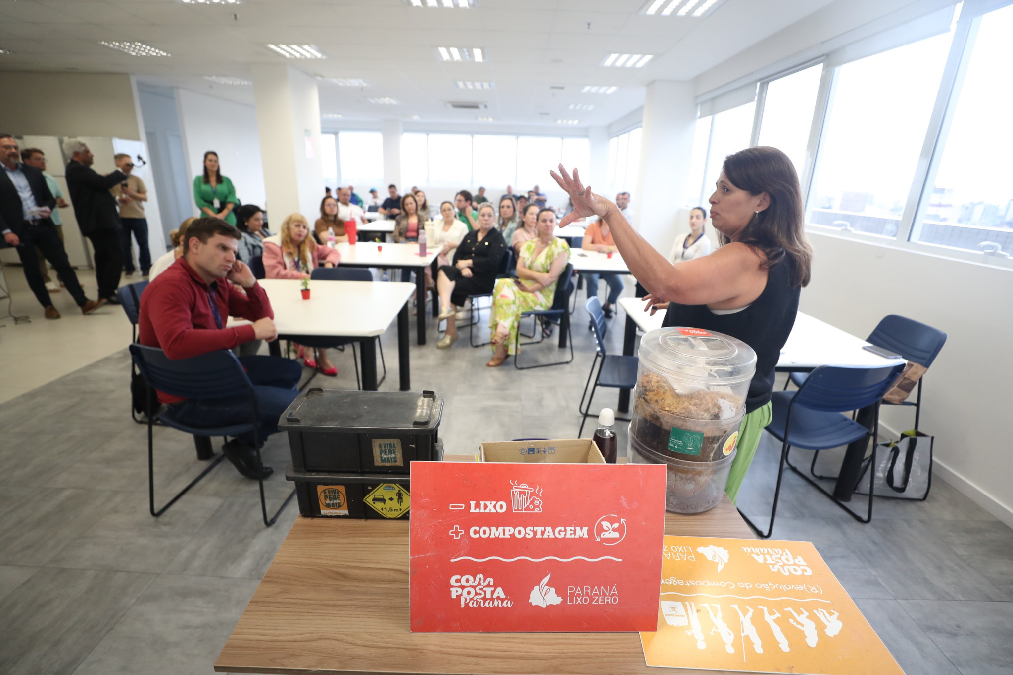 Assembleia Legislativa promove ações para reduzir consumo de plásticos e dar destino sustentável a resíduos orgânicos