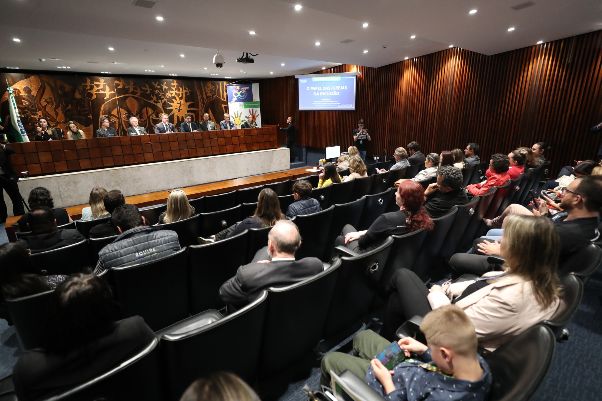 Audiência pública destaca importância das igrejas como pontes de inclusão e acolhimento 