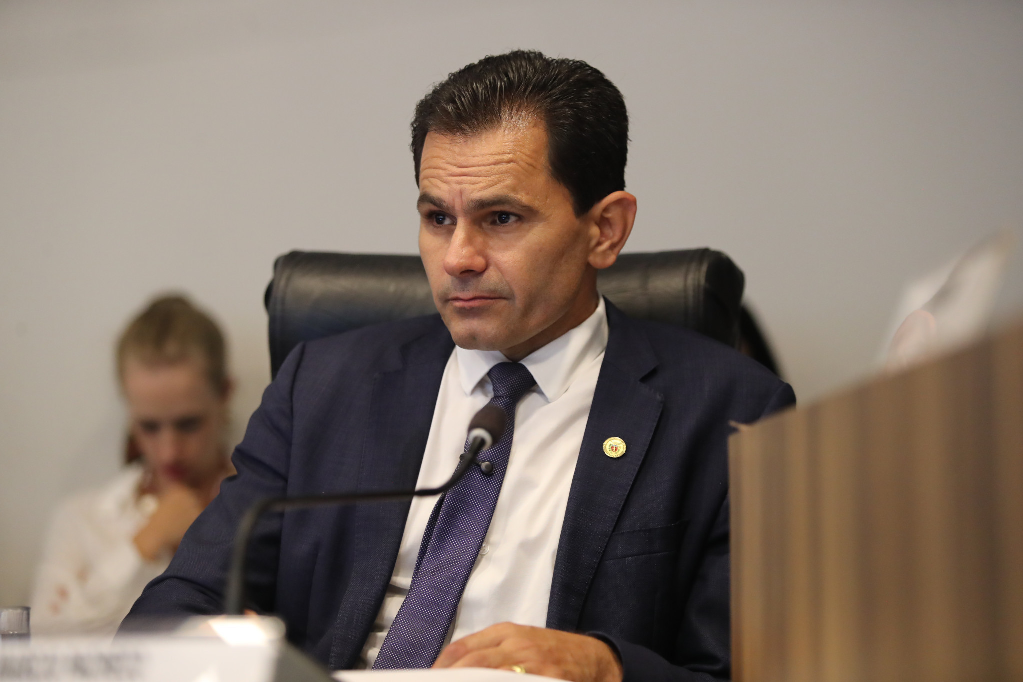 Deputado Marcio Pacheco (PP) celebra aprovação, na CCJ, de projeto que institui o Dia do Campista Católico no Paraná