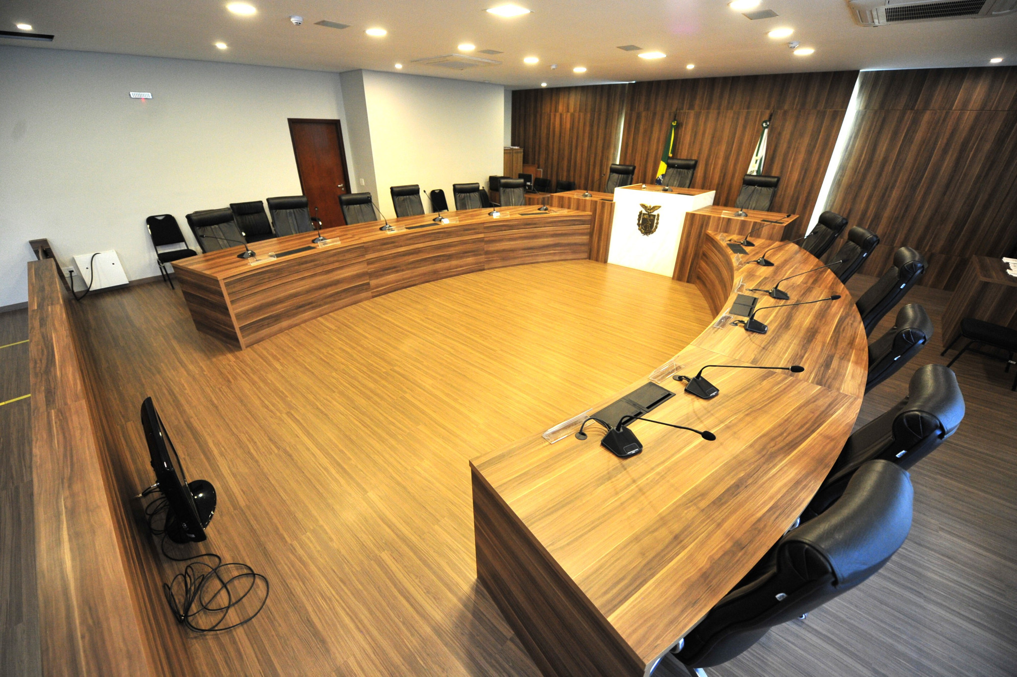 CCJ realiza sessão extraordinária na segunda-feira (09)