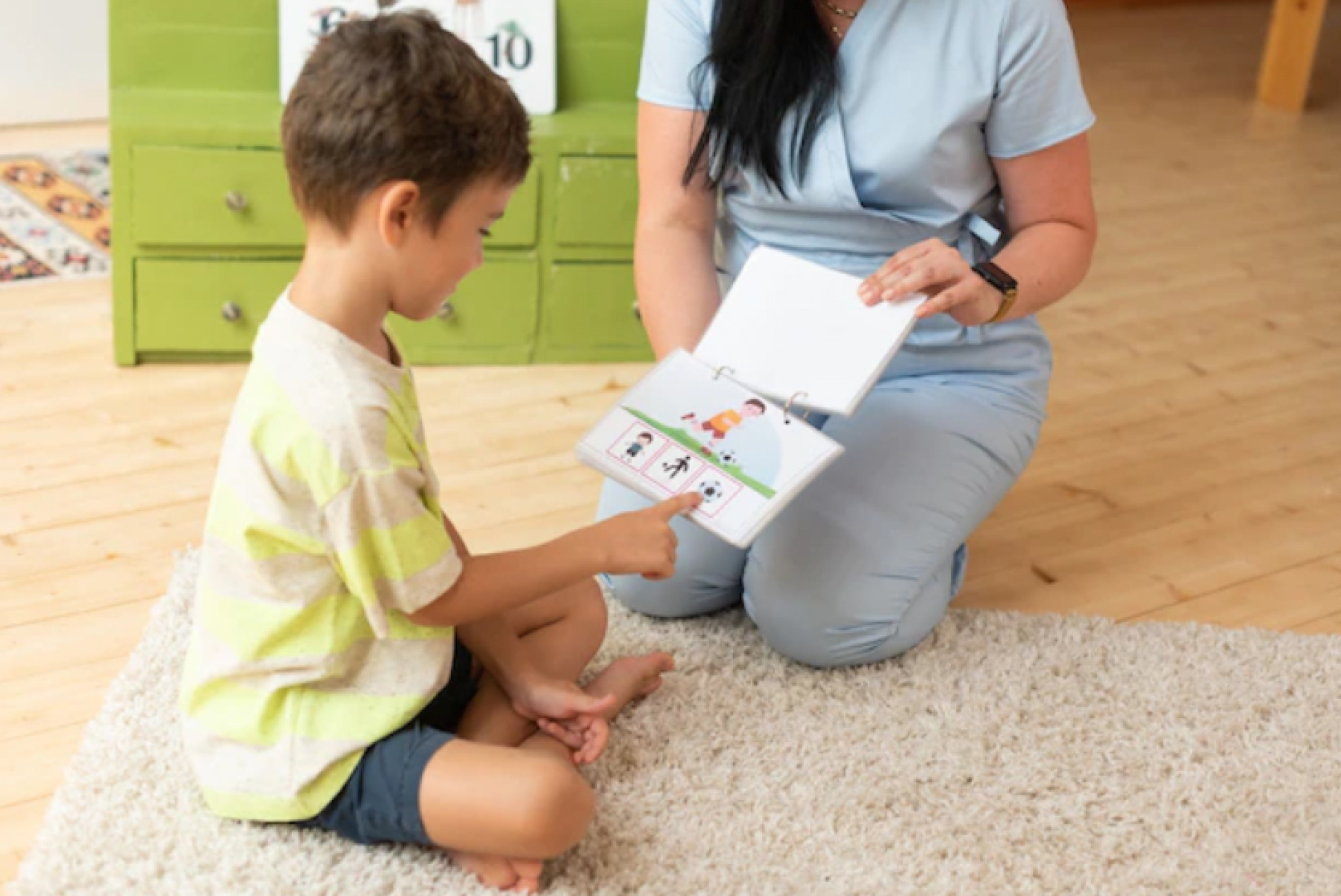 Projeto de lei propõe ampliar as ações de atendimento às pessoas com autismo no Paraná