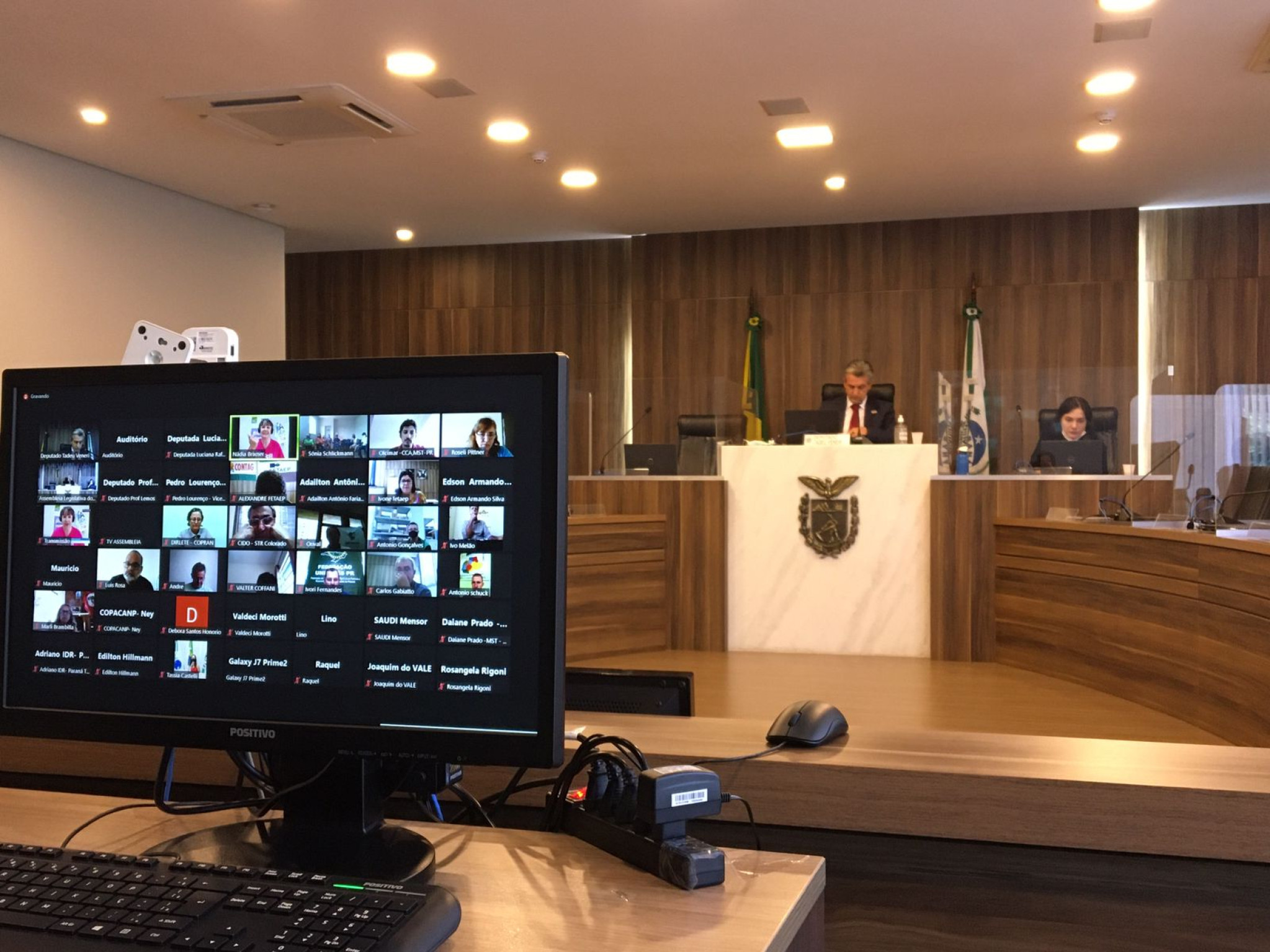 Deputados e entidades da agricultura familiar encaminham carta contrária a possível terceirização de merenda escolar