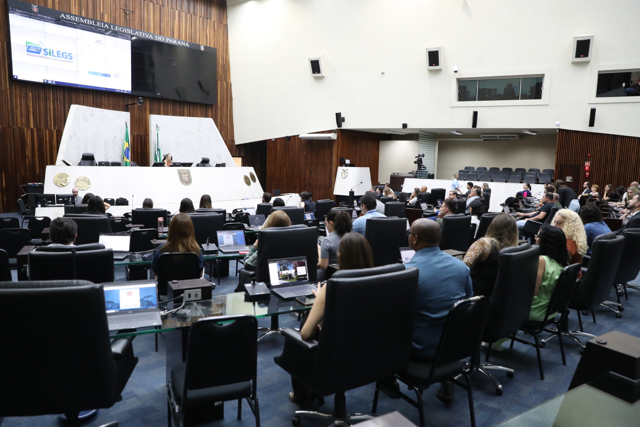 Nova ferramenta do SILEGS é tema de capacitação para servidores da Assembleia Legislativa do Paraná