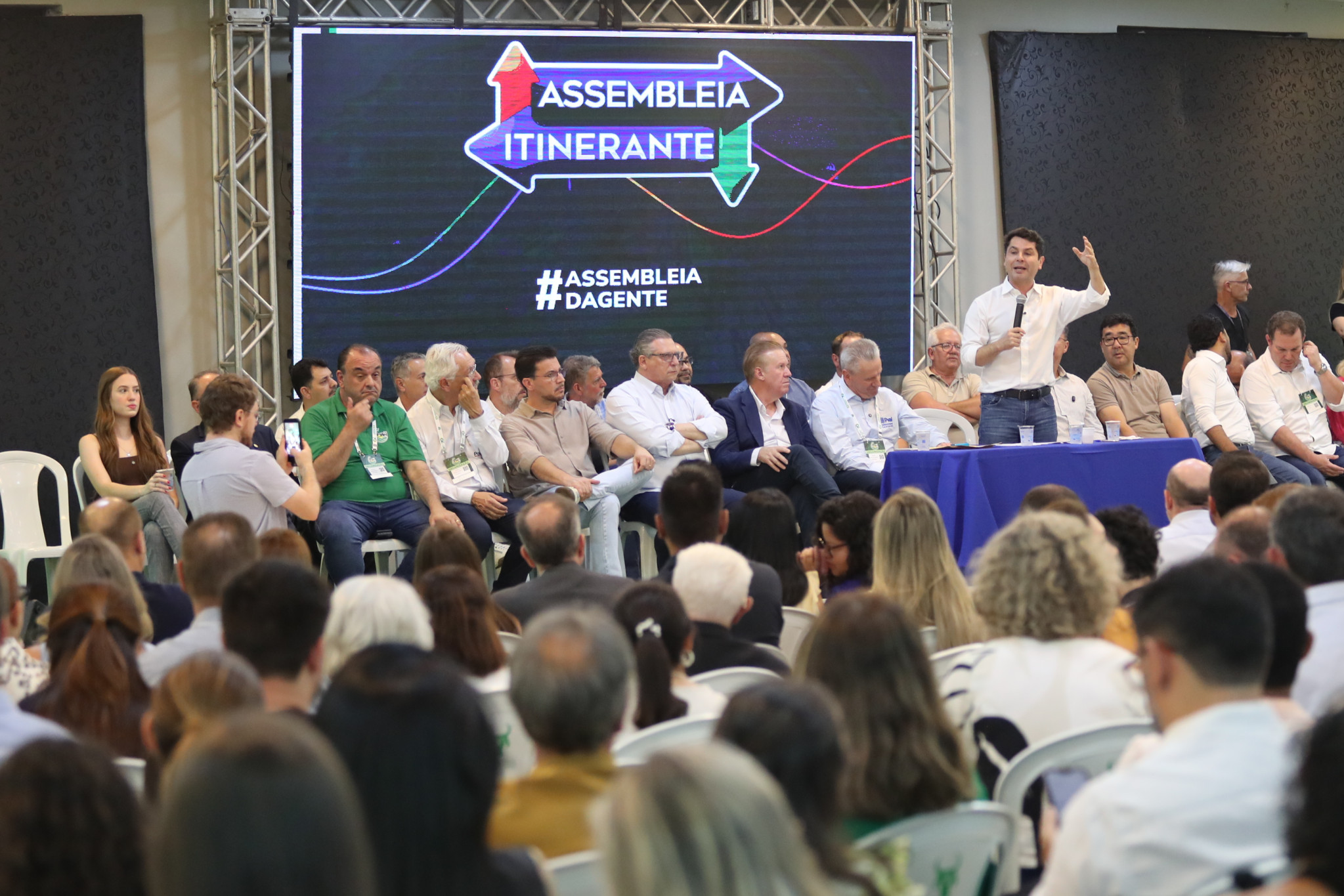 Deputados realizam 34ª edição da Assembleia Itinerante, em Paranavaí, e recebem demandas da comunidade